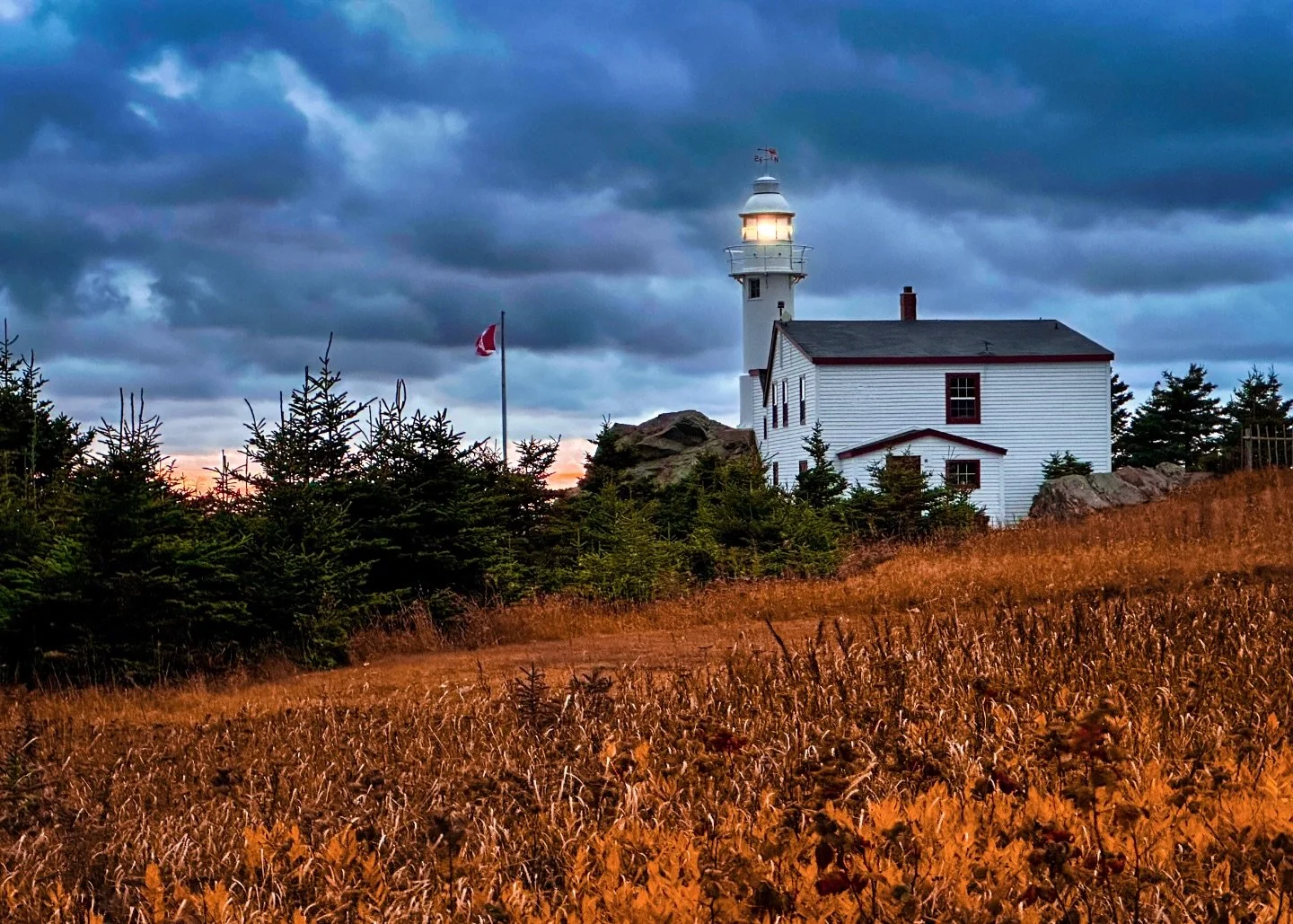 October sunset at Lobster Cove Head Lighthouse in Gros Morne National Park.
—
Caught this image of the #lighthouse in Rocky Harbour, #newfoundland between rain showers this evening. The wind was picking up and the sky was getting darker but it