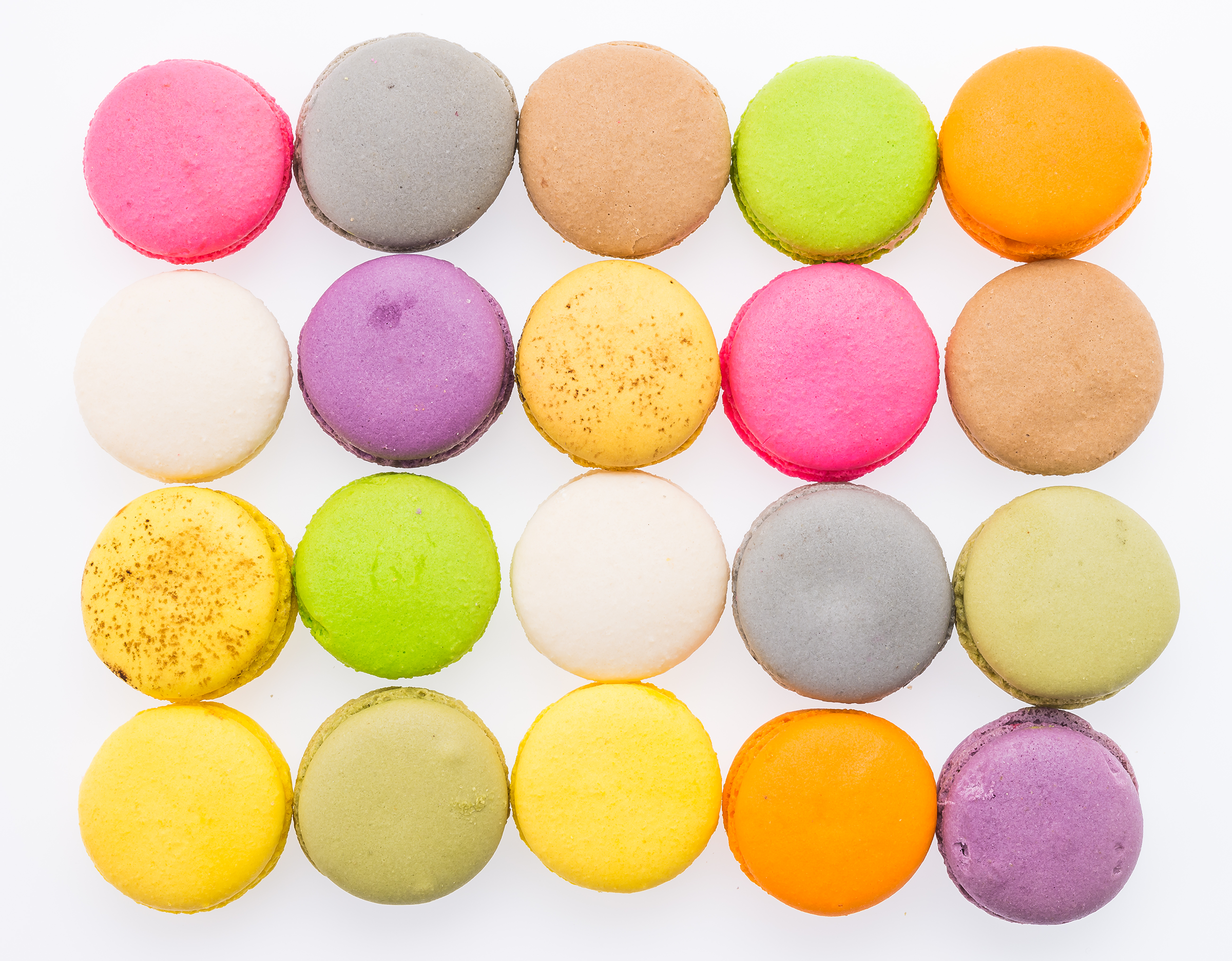 macaroons-isolated-white_2400.png