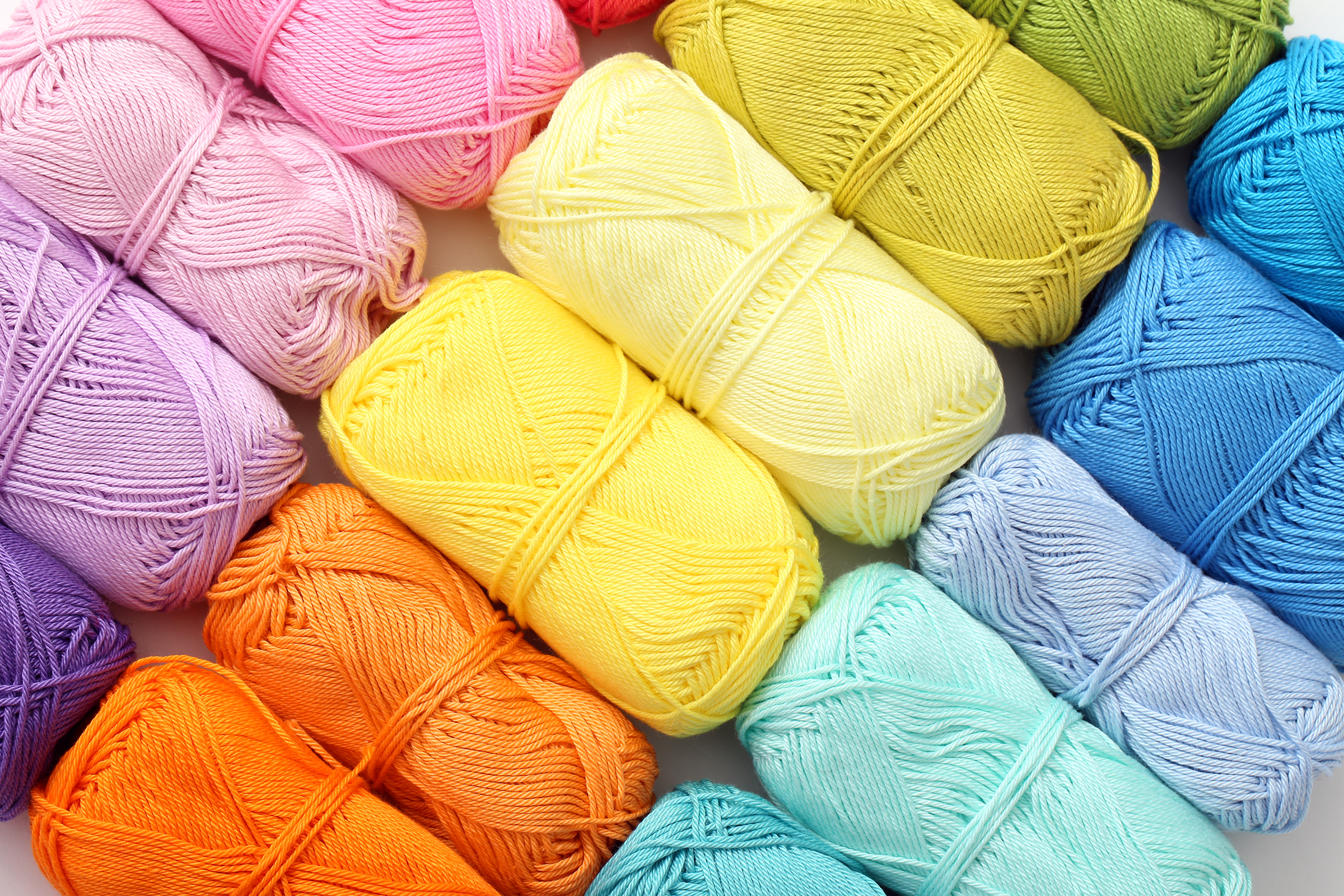knitting-close-up-colorful-threads-table_2400.png