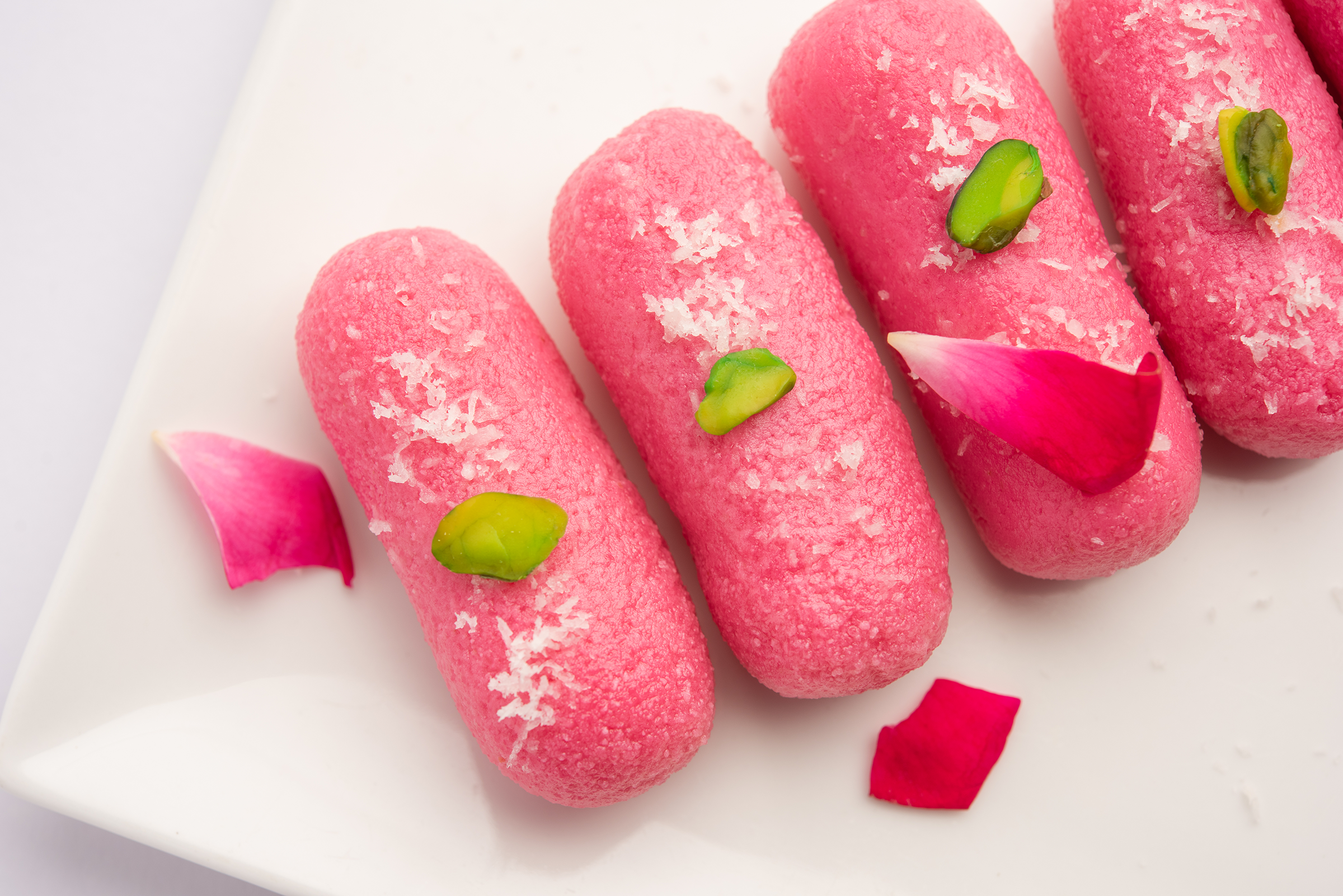 pink-chumchum-rose-flavoured-chum-chum-cham-cham-indian-pakistani-sweet_2400.png
