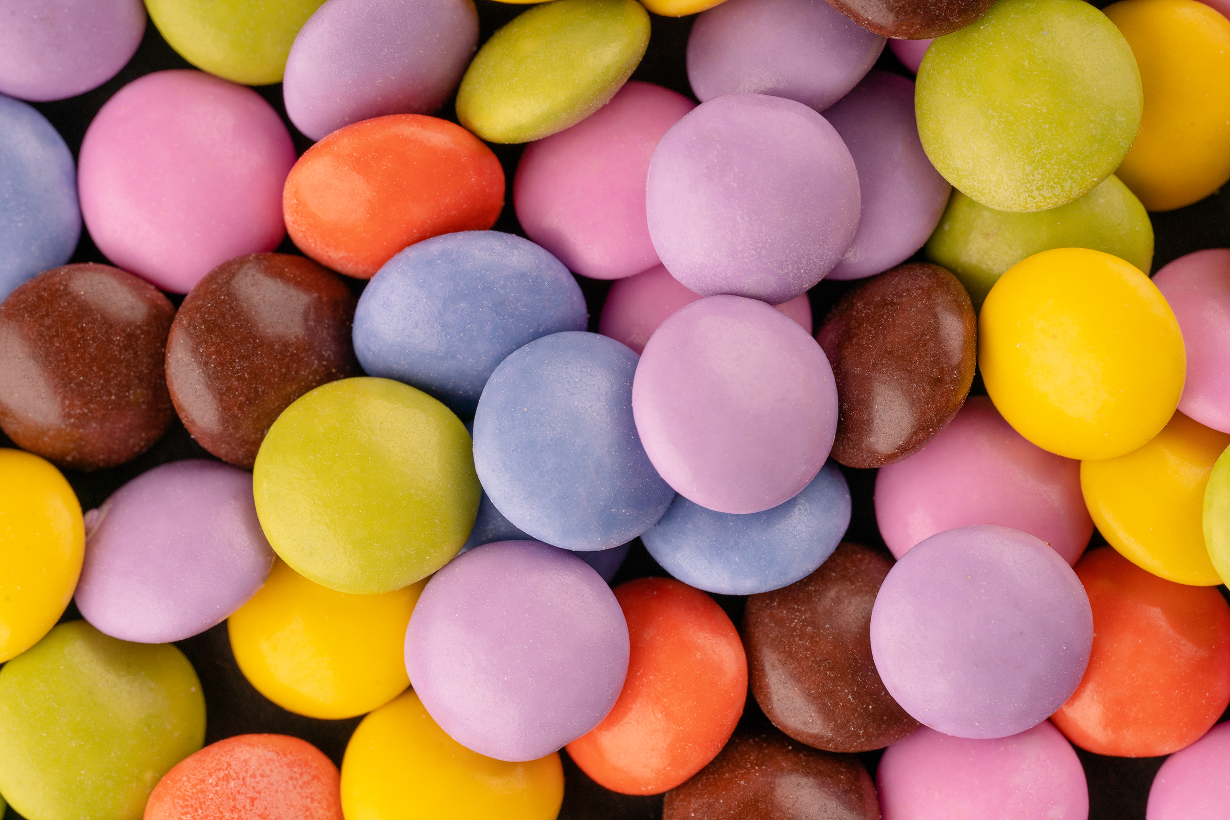 close-up-colorful-candy-as-background_2400.png