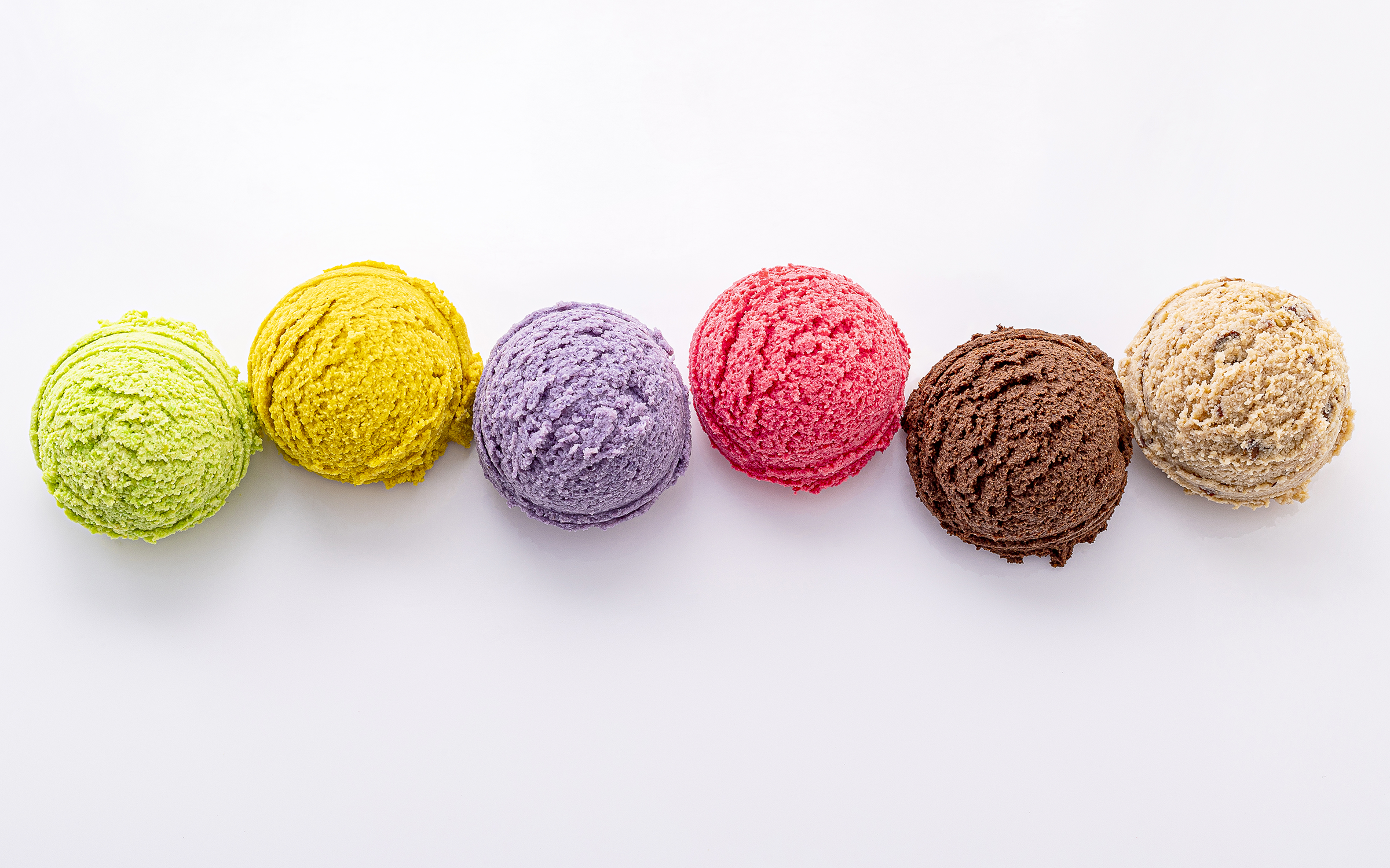 various-ice-cream-flavor-ball-isolate-white-background_2400.png