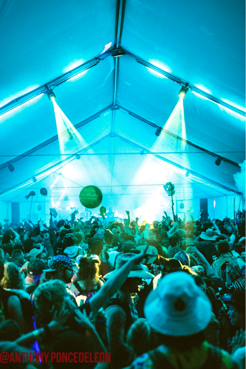 Lumenarius - Blog - 3D Projection Mapping Stage Lighting Design Summer Meltdown Music Festival - Grid 12.png