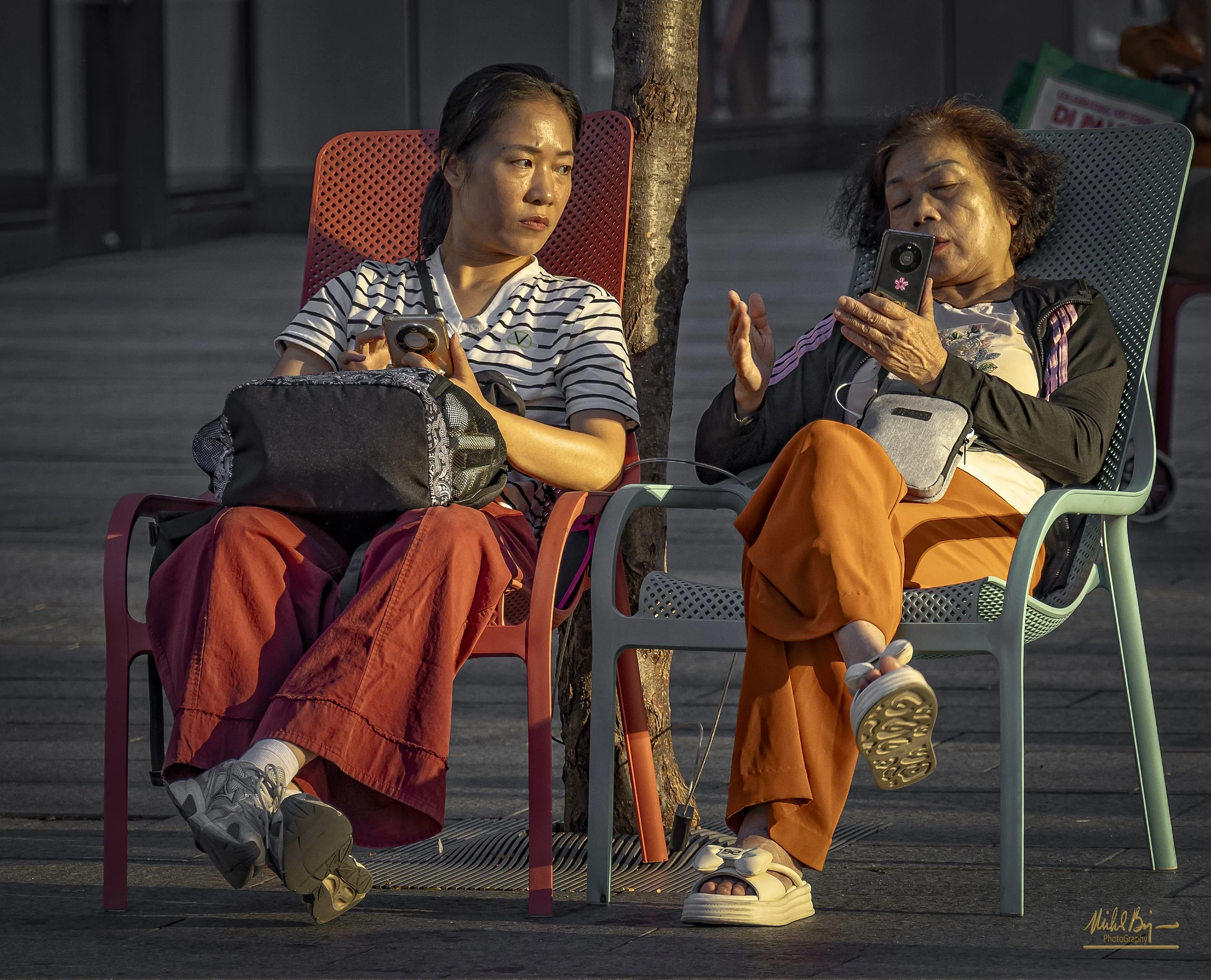 Asian Ladies Chilling at the WTC.jpg
