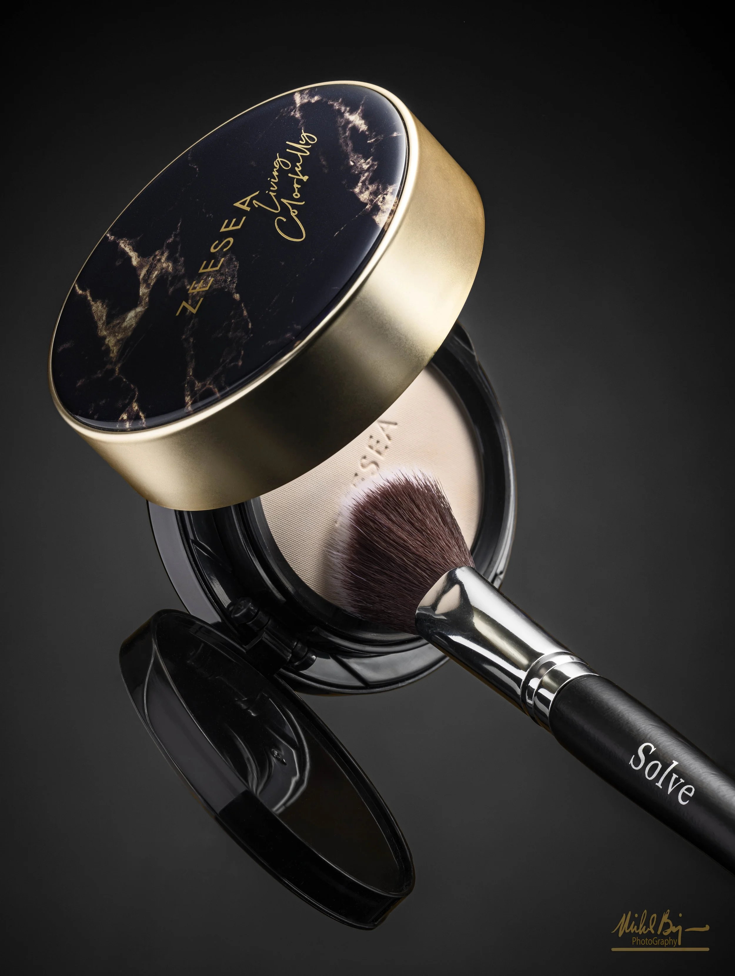 Compact and Brush-BWBG Final.jpg