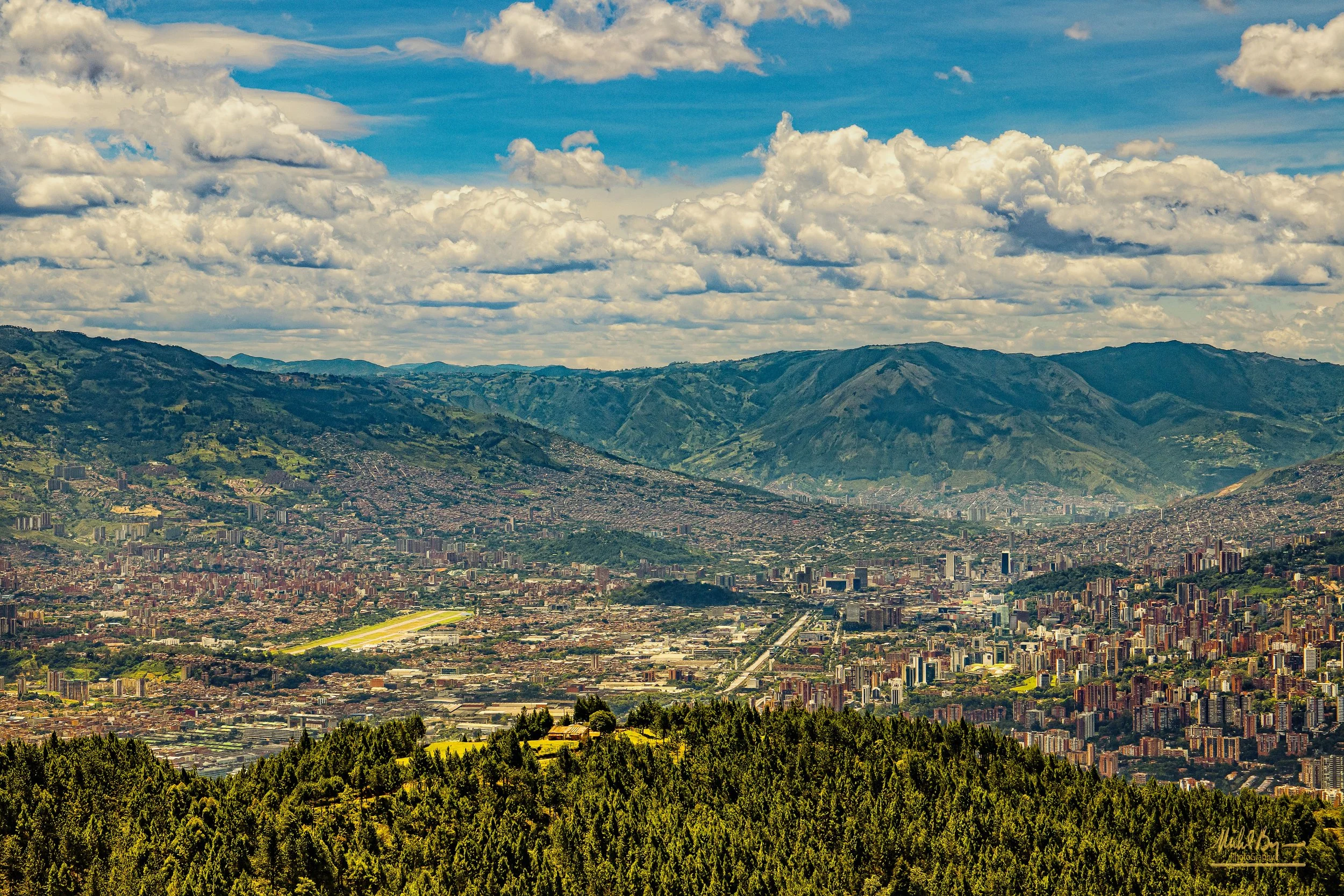 Medellin Colombia.jpg
