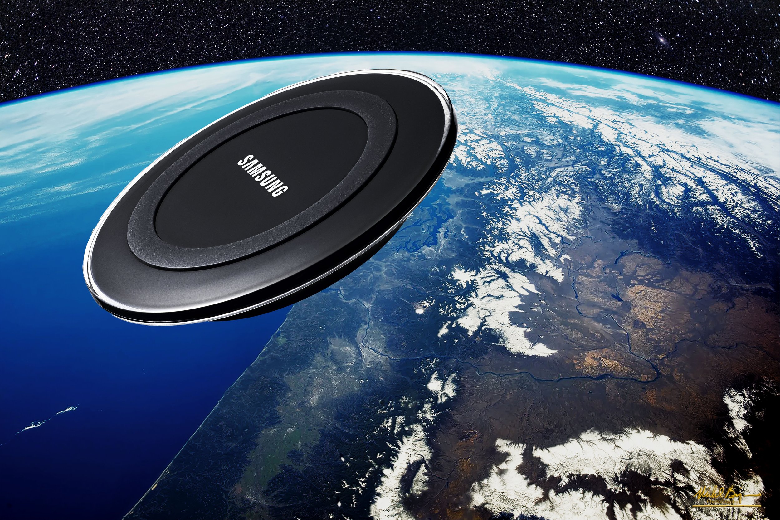 Samsung Wireless Charger UAP Star Field.jpg