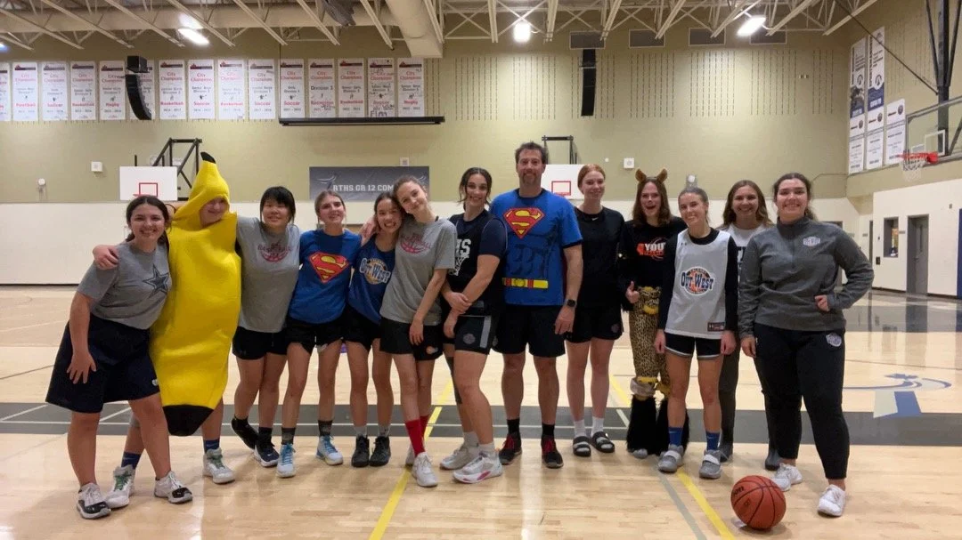 U17 Fall Team Last practise on Nov 1, 2023 with some added fun with Halloween Costumes!