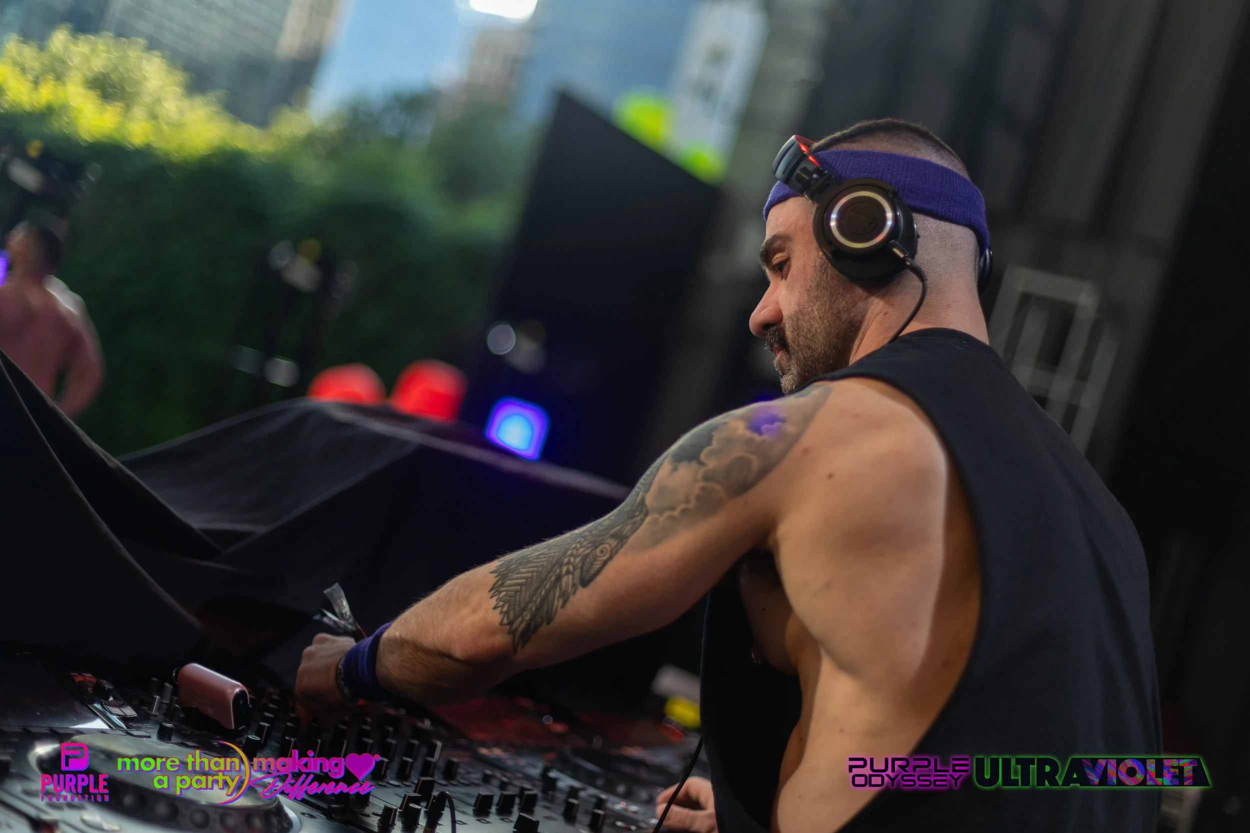 PPW25-02-PHOTOS-10 GLOW-5.jpg
