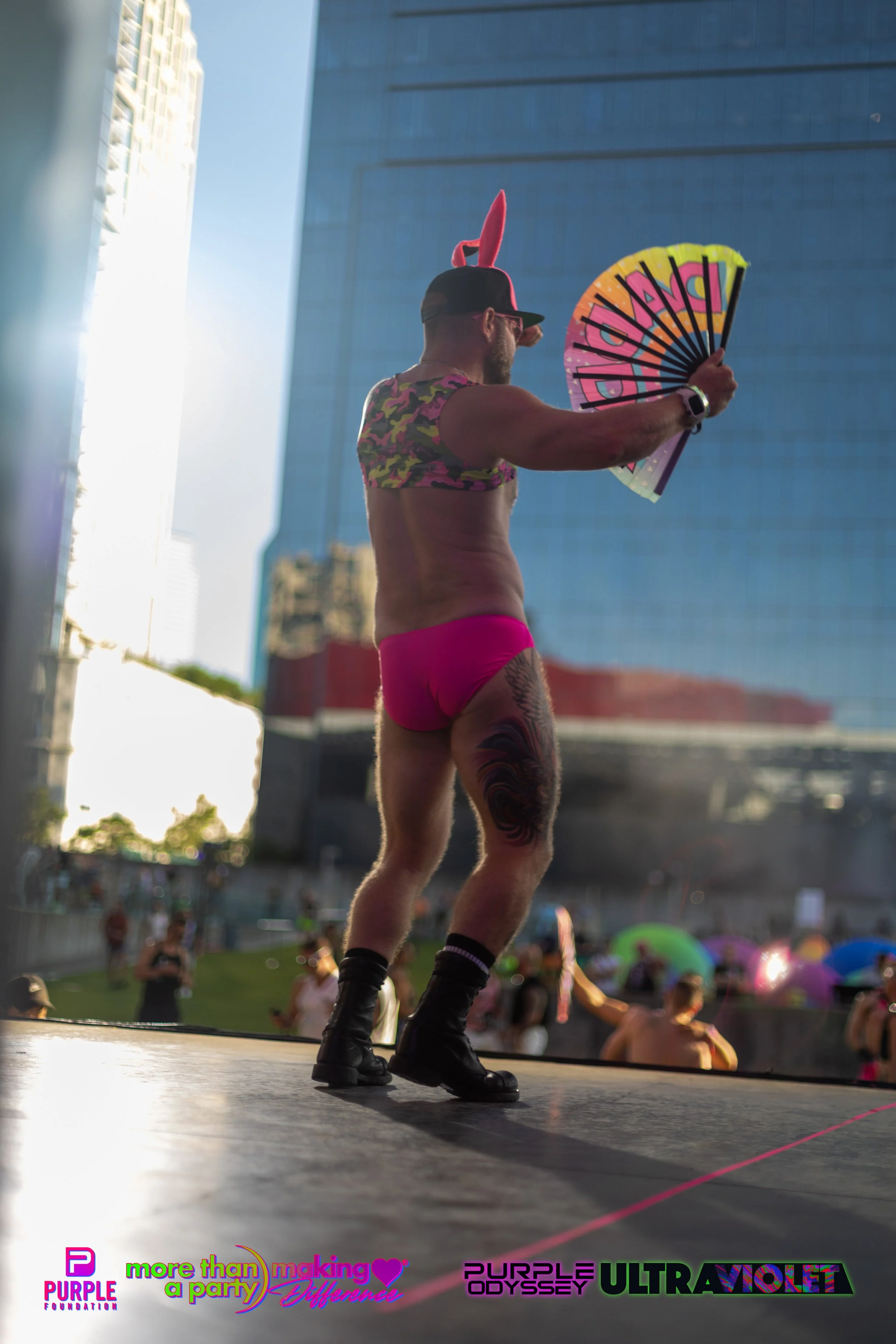 PPW25-02-PHOTOS-10 GLOW-9.jpg