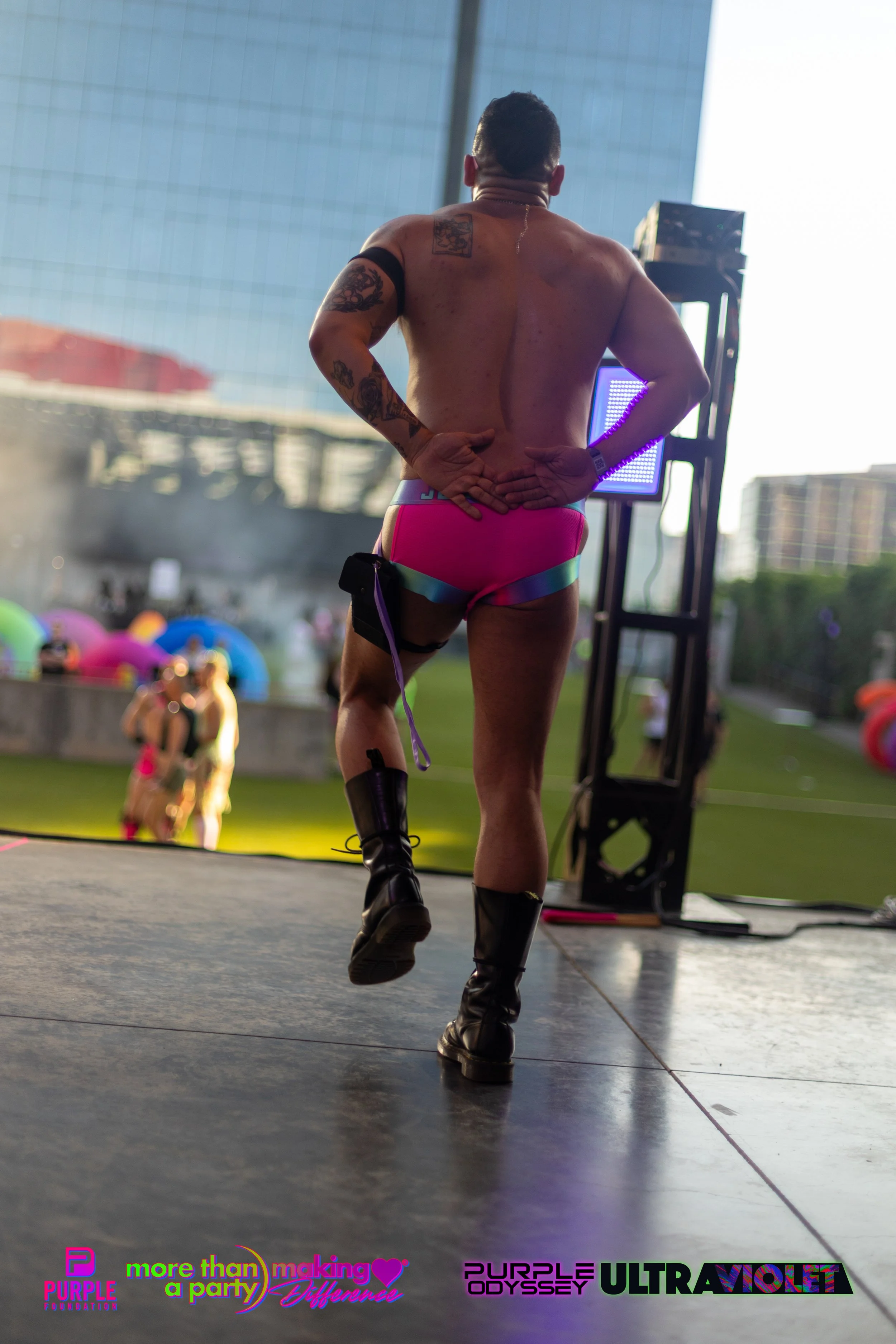PPW25-02-PHOTOS-10 GLOW-10.jpg