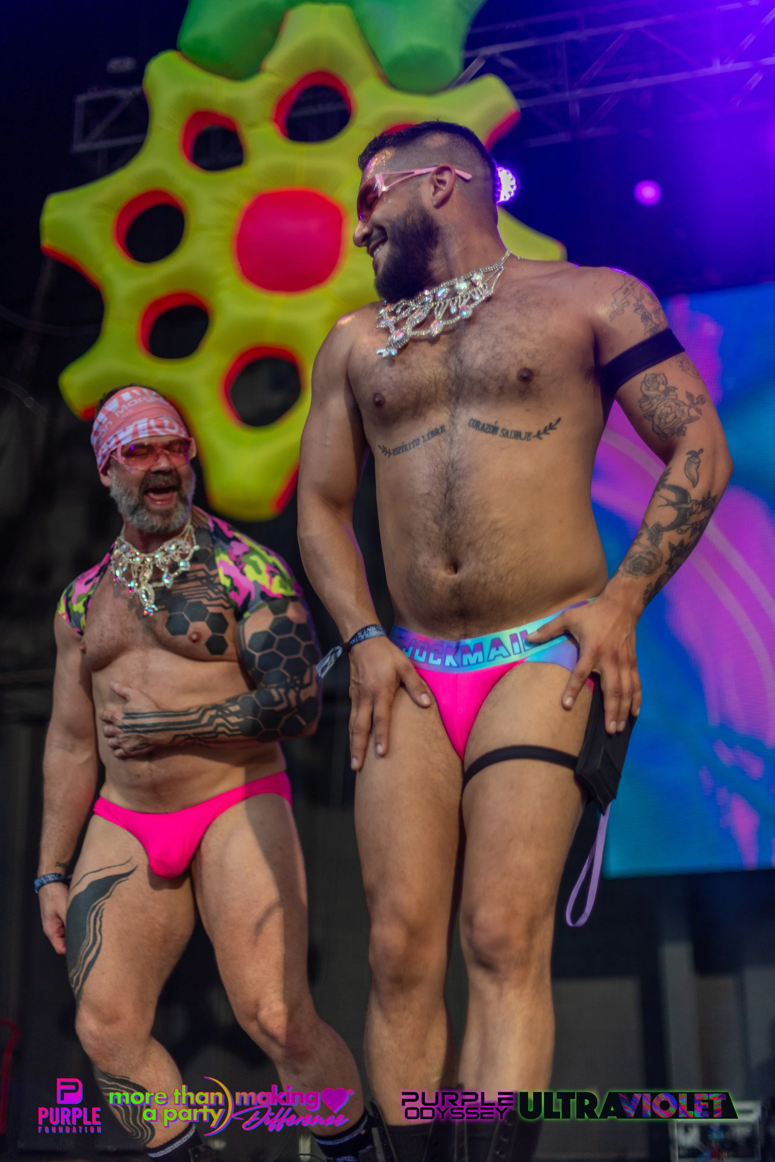 PPW25-02-PHOTOS-10 GLOW-22.jpg