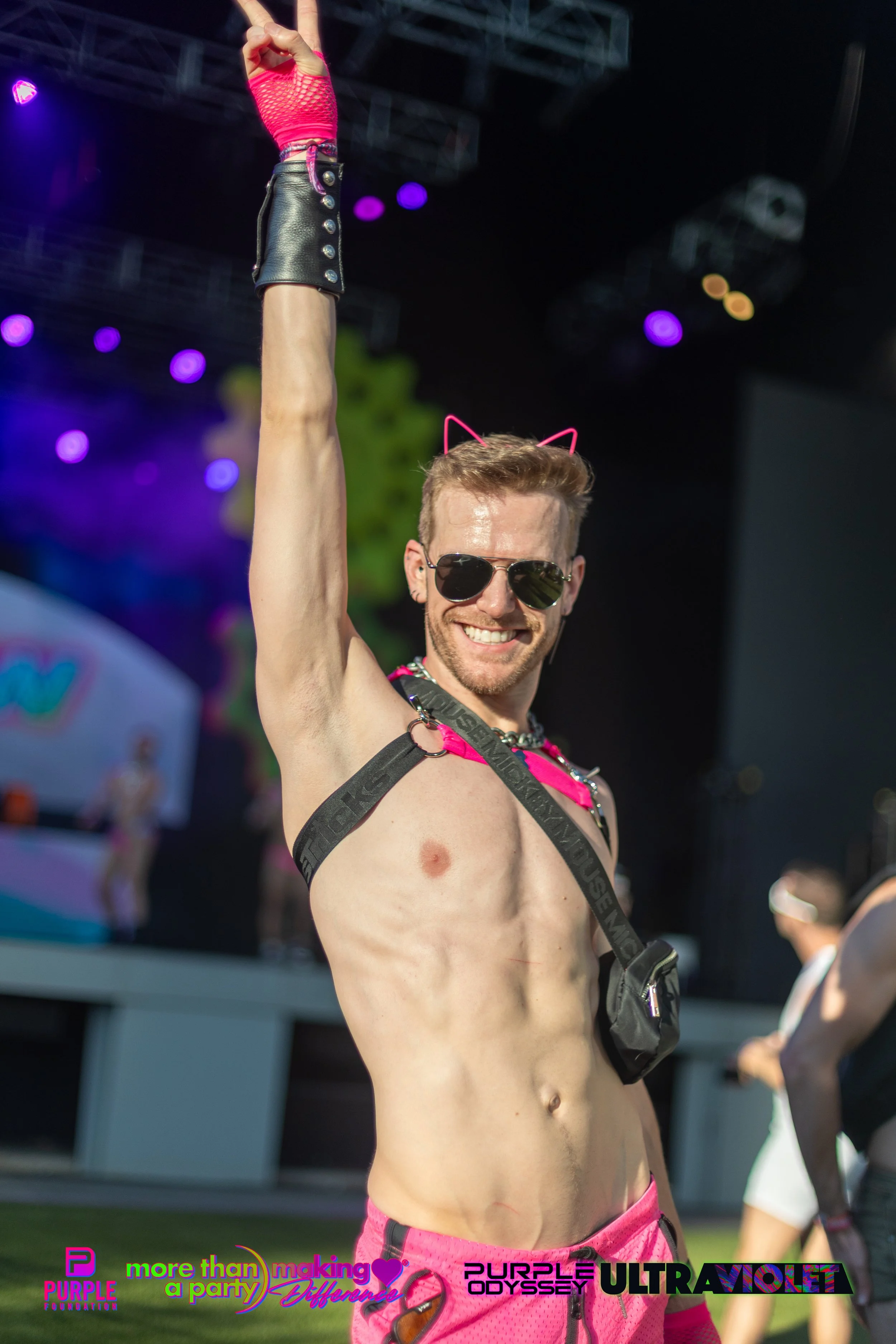 PPW25-02-PHOTOS-10 GLOW-33.jpg