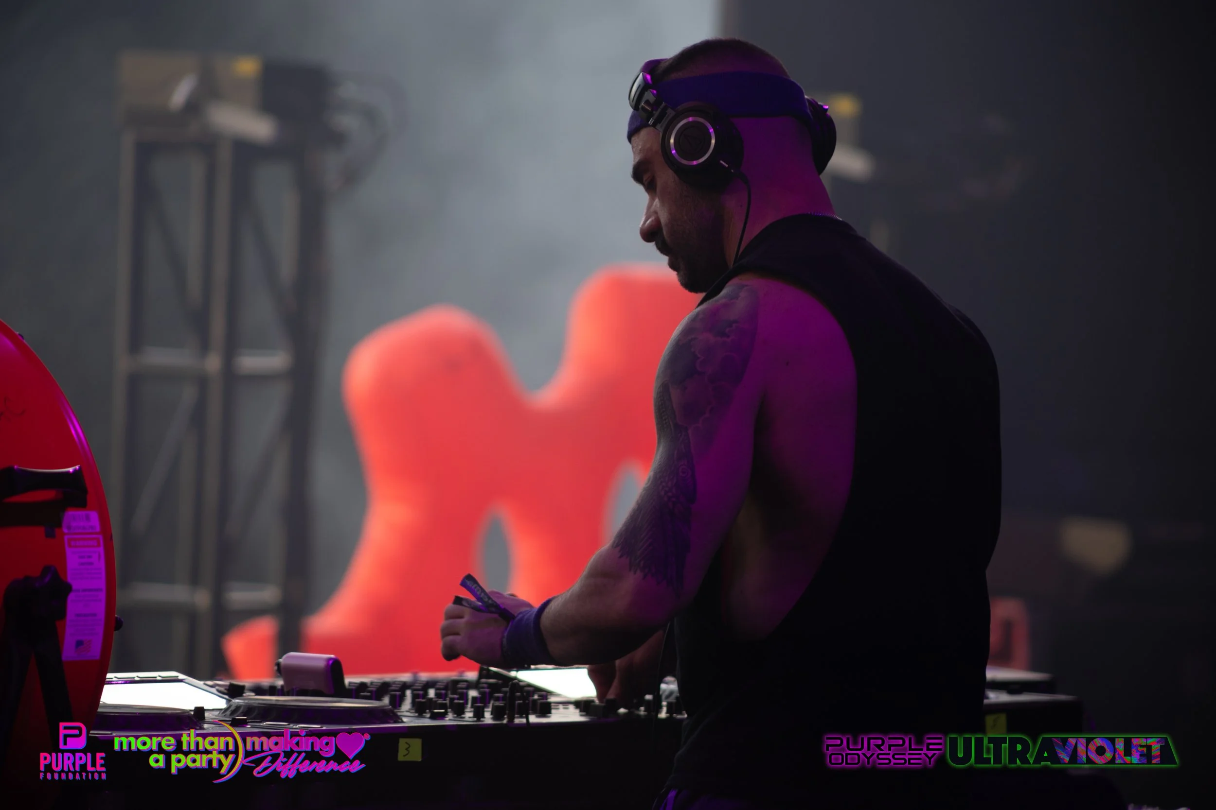 PPW25-02-PHOTOS-10 GLOW-38.jpg