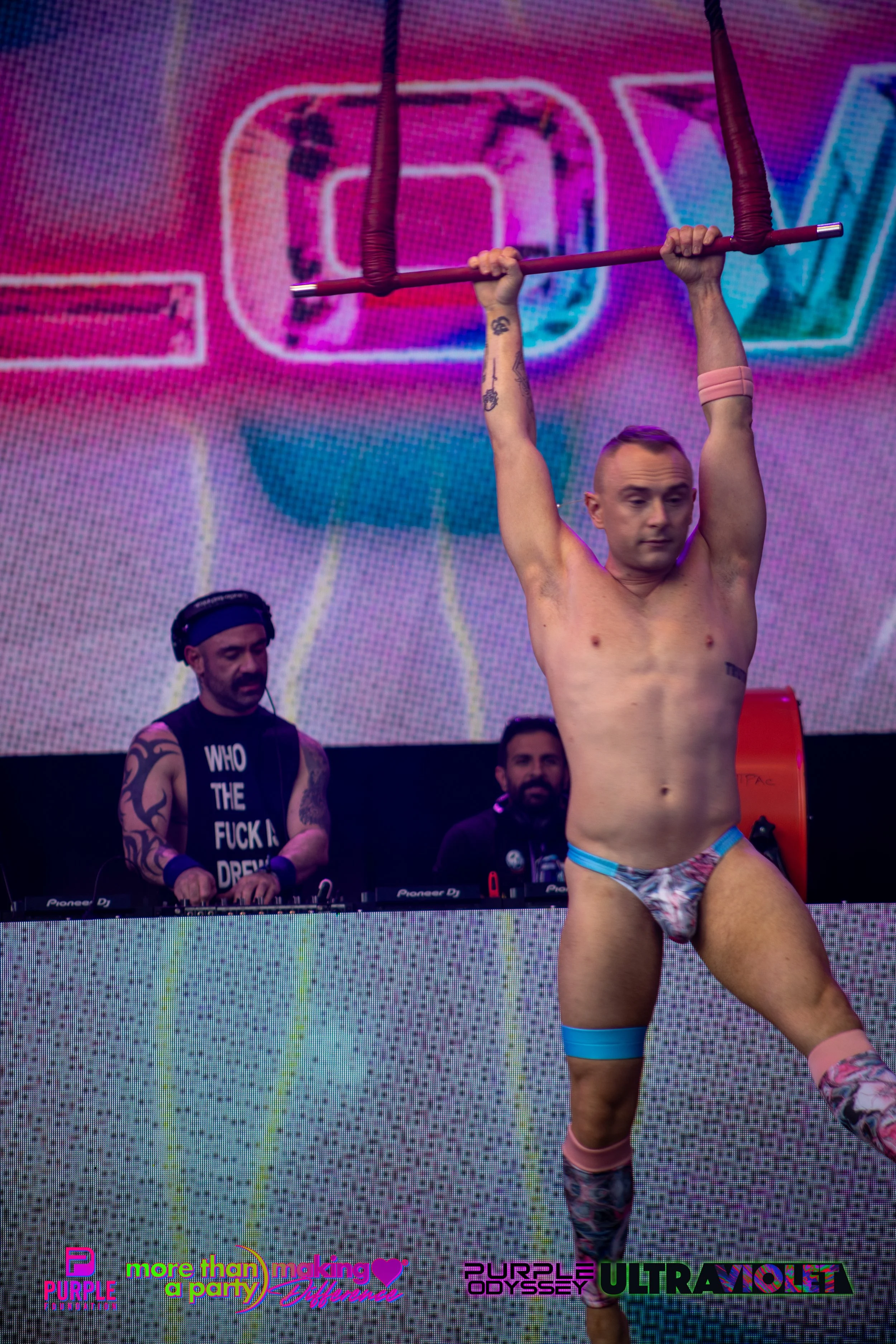 PPW25-02-PHOTOS-10 GLOW-50.jpg