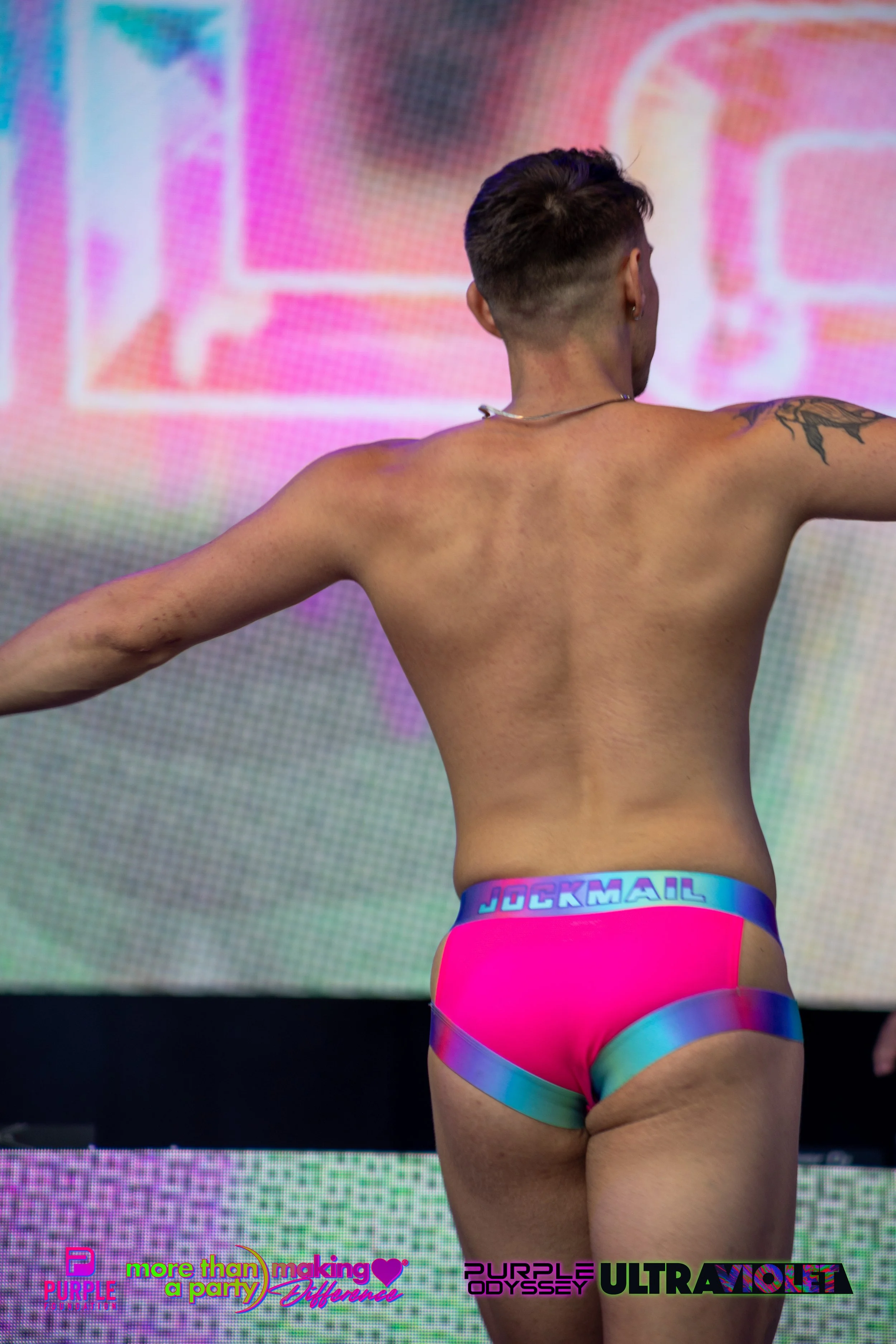 PPW25-02-PHOTOS-10 GLOW-91.jpg