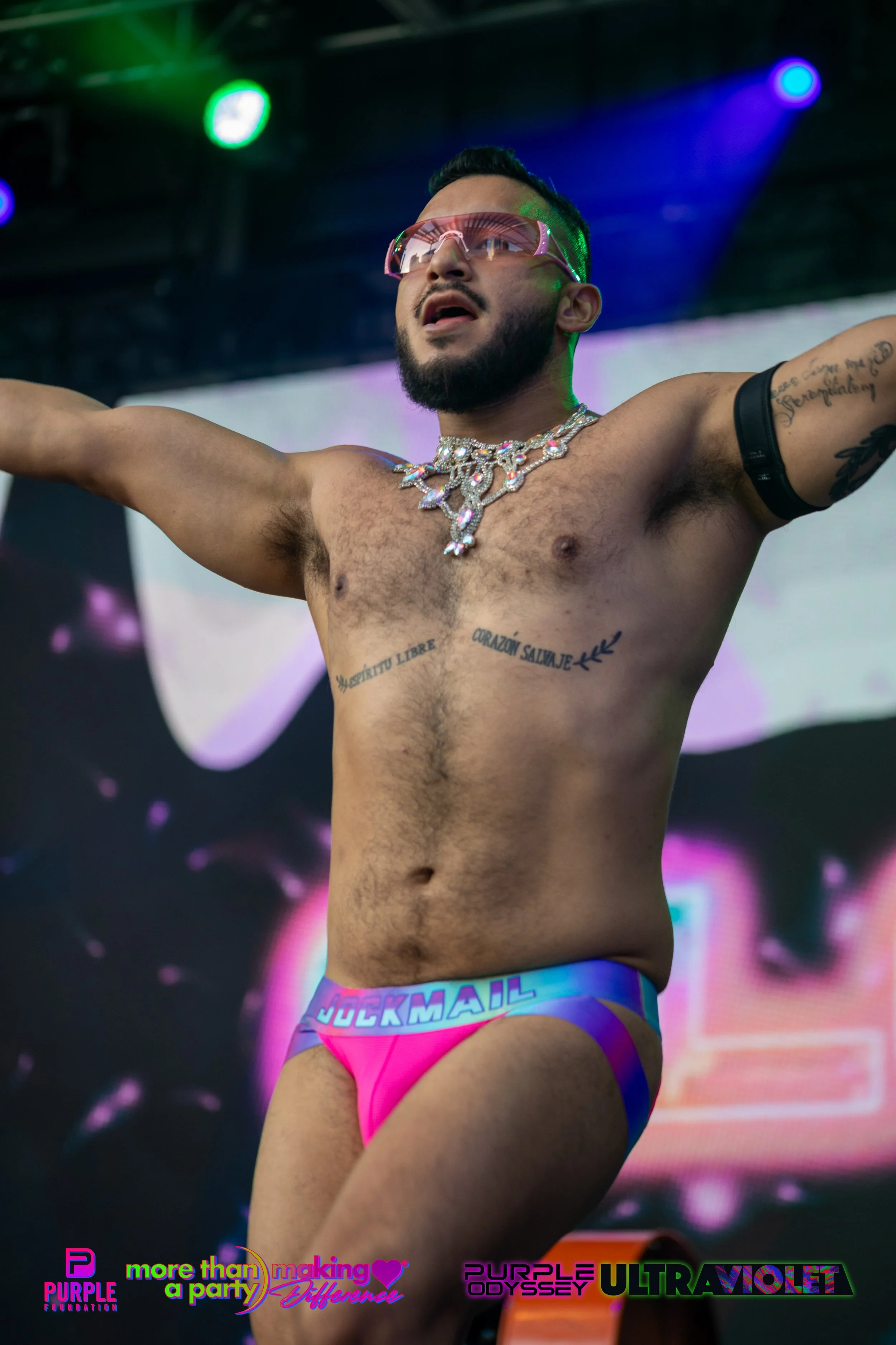 PPW25-02-PHOTOS-10 GLOW-96.jpg