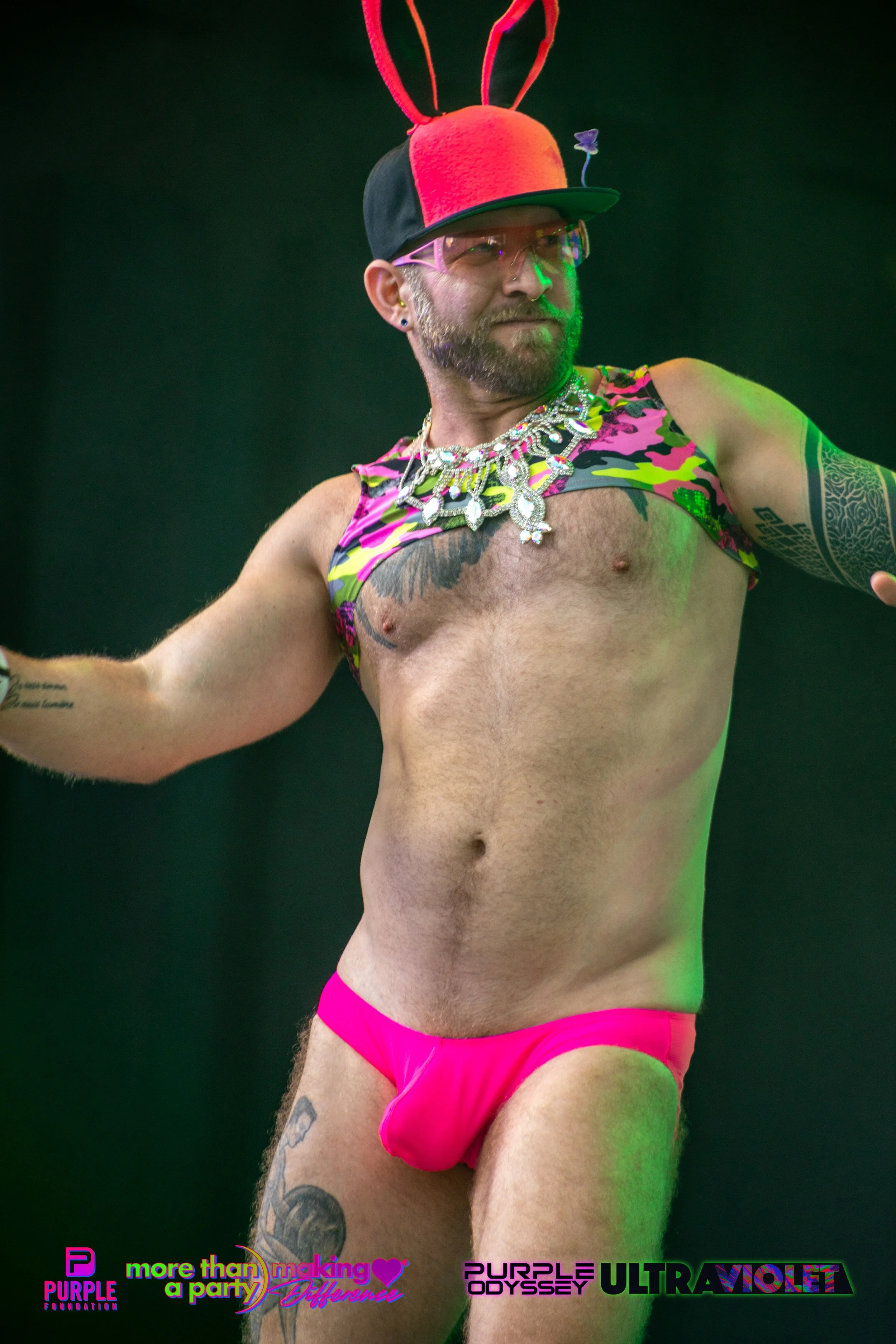 PPW25-02-PHOTOS-10 GLOW-102.jpg