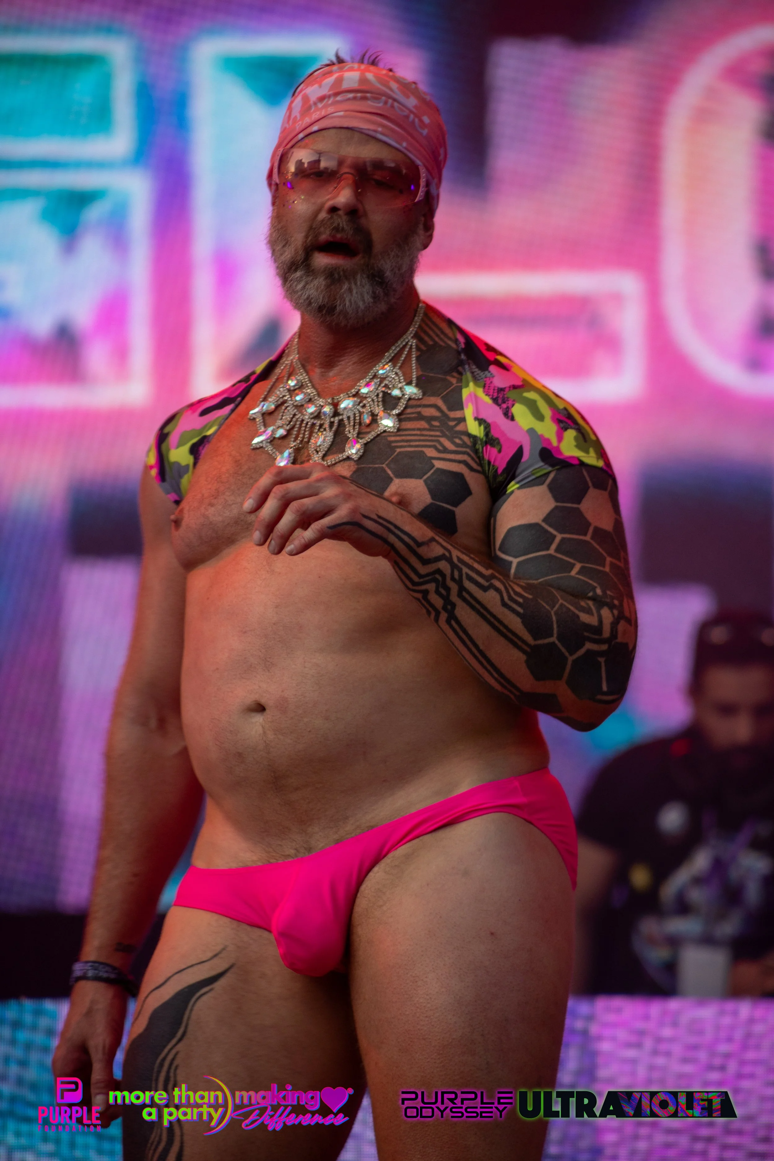 PPW25-02-PHOTOS-10 GLOW-131.jpg