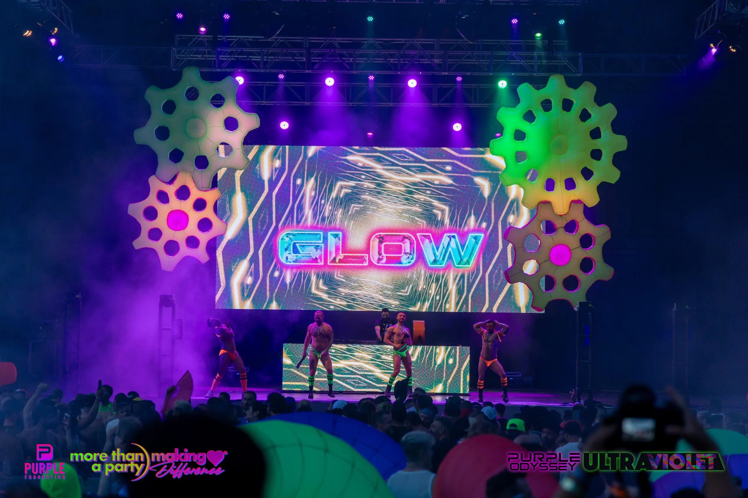 PPW25-02-PHOTOS-10 GLOW-168.jpg