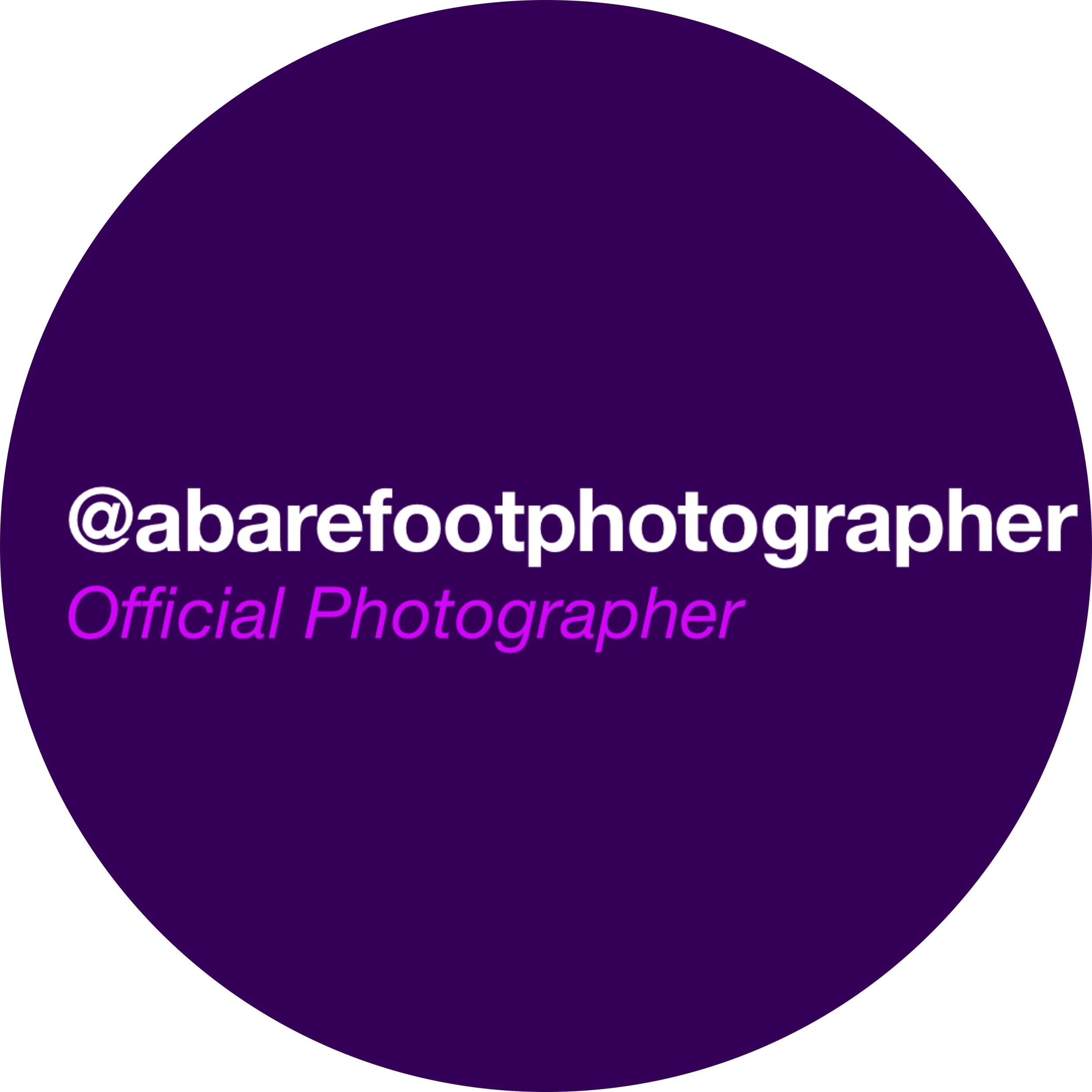 abarefootphotographer circle.png