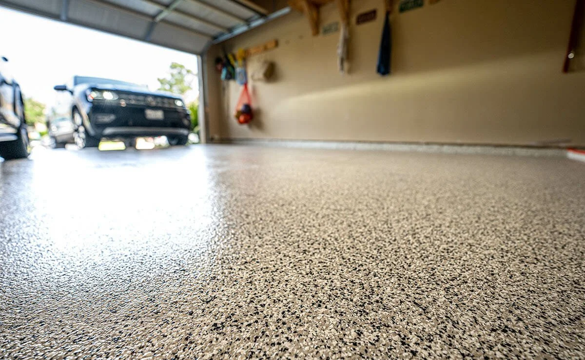 4 Reasons You Should Use Flake Coatings on Your Garage Floor