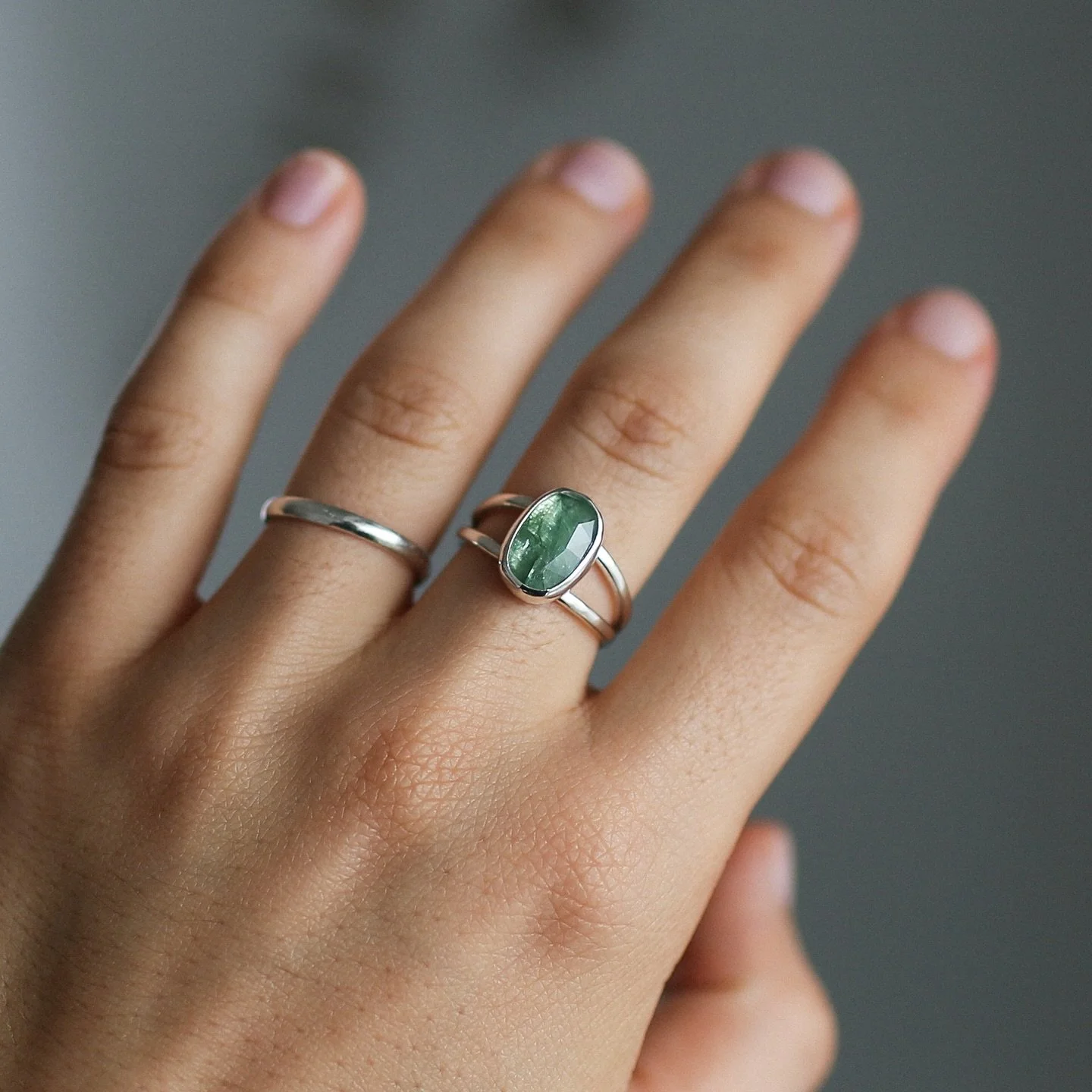 *on hold* Green kyanite set in sterling silver with a hammered double band ~ love at first sight? 💚 Size 7 US. 

.
.
.

#solmayjewelry #sterlingsilverring #greenkyanitejewelry #handmadeinokinawa #okinawasilversmith #greenlover