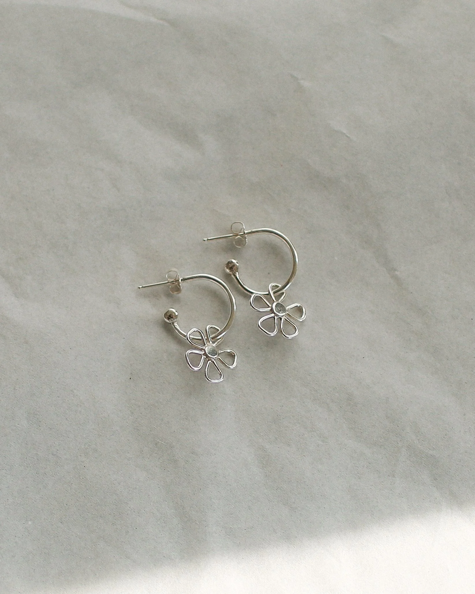 Bloom hoops