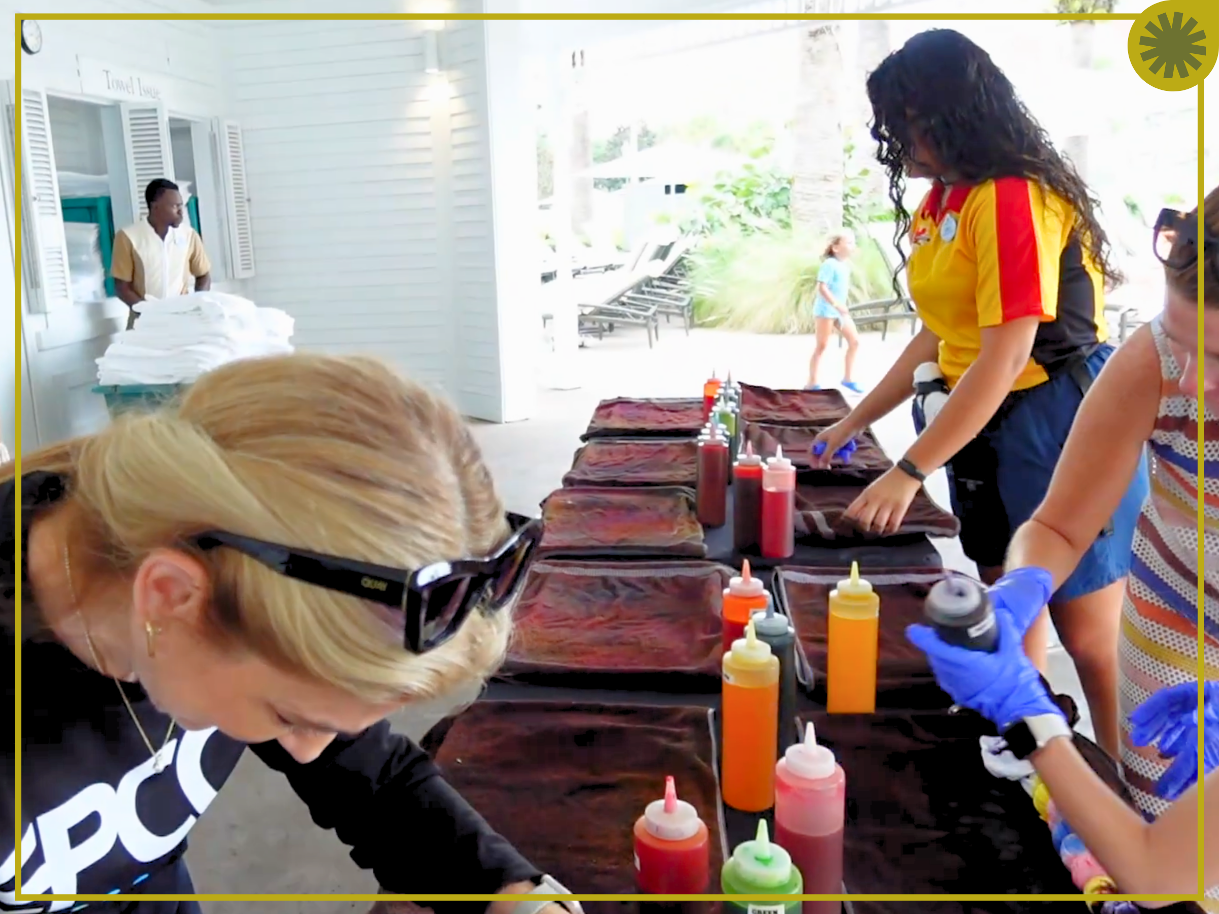 Disney Grand Floridian Resort Mickey Tie-Dye Activity