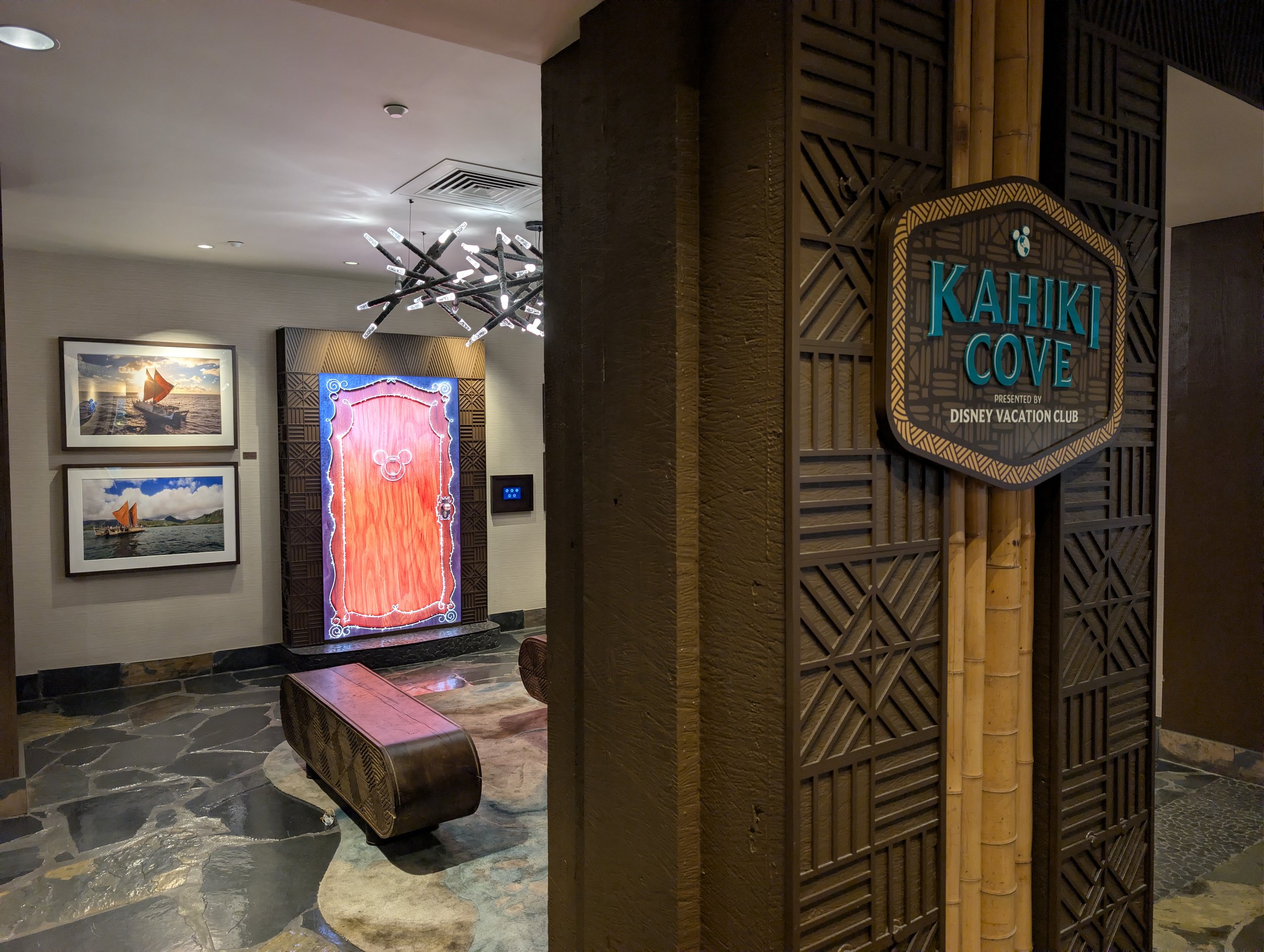 Disney's Polynesian Village Resort Vacation Club DVC Showplace Gallery Magic Door