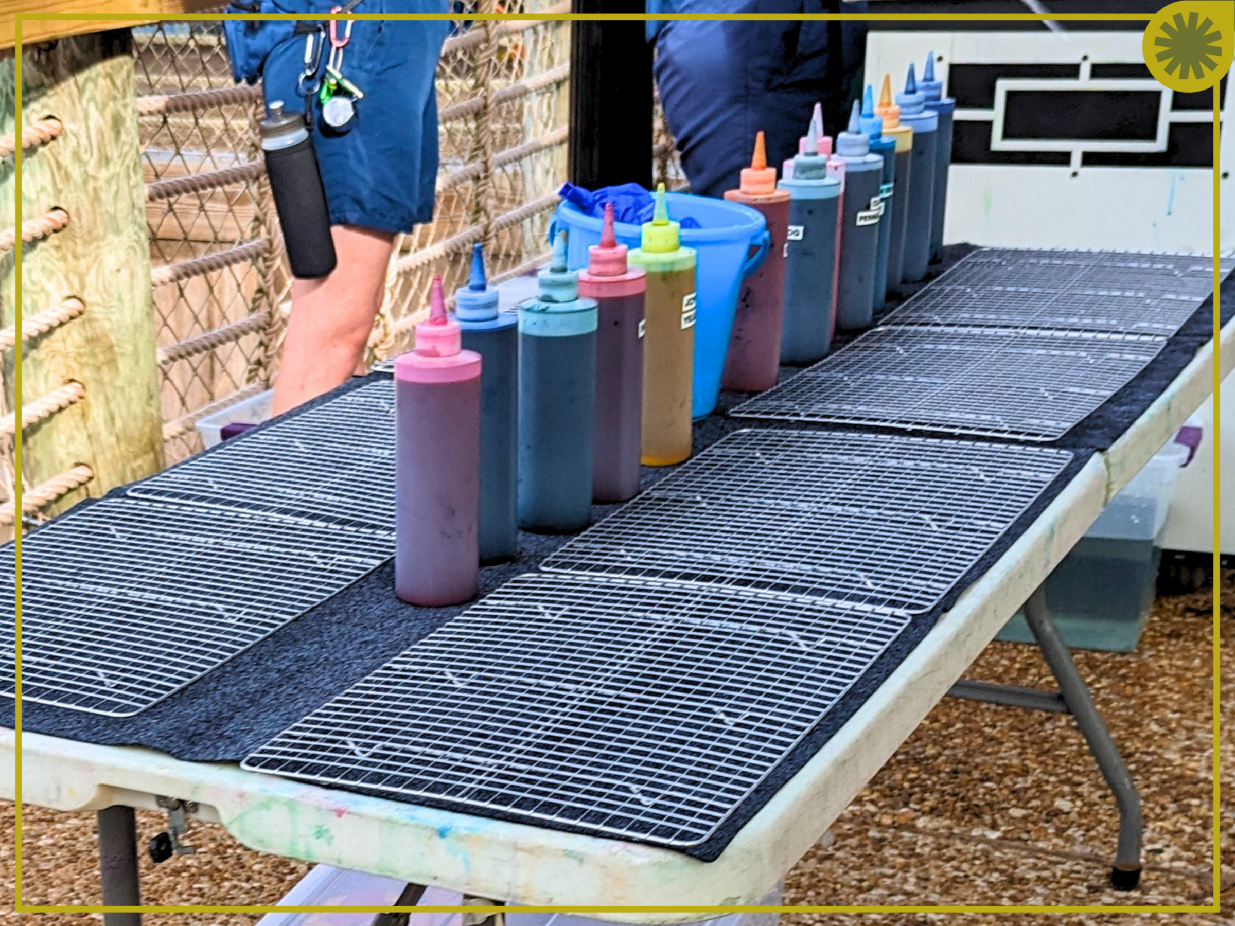 Disney Port Orleans Riverside Resort Mickey Tie-Dye Activity