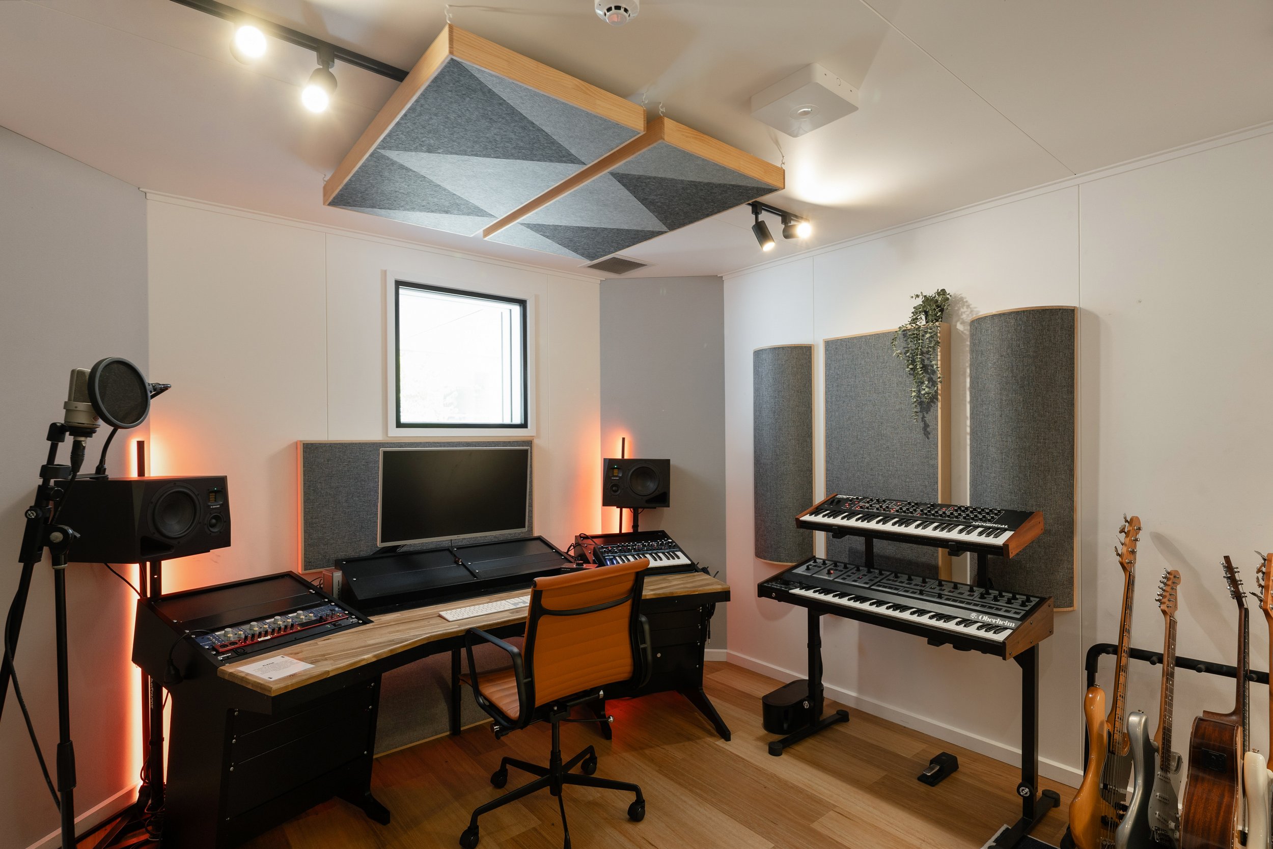 08-19 4000 Studios 10.jpg