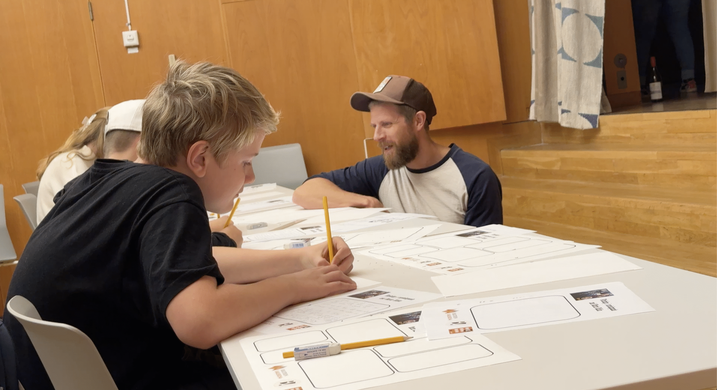 Drömverkstad med på Ljungbergmuseet i Ljungby Bästa Festivalen 2023. Foto: Bästa Biennalen