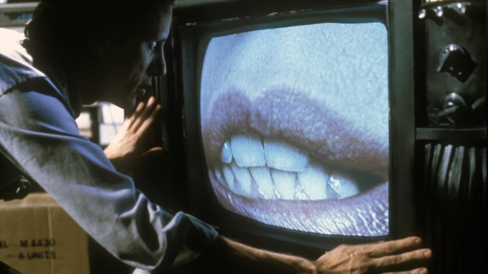 COLD MAGAZINE PRESENTS: VIDEODROME + VOYEURISM READINGS