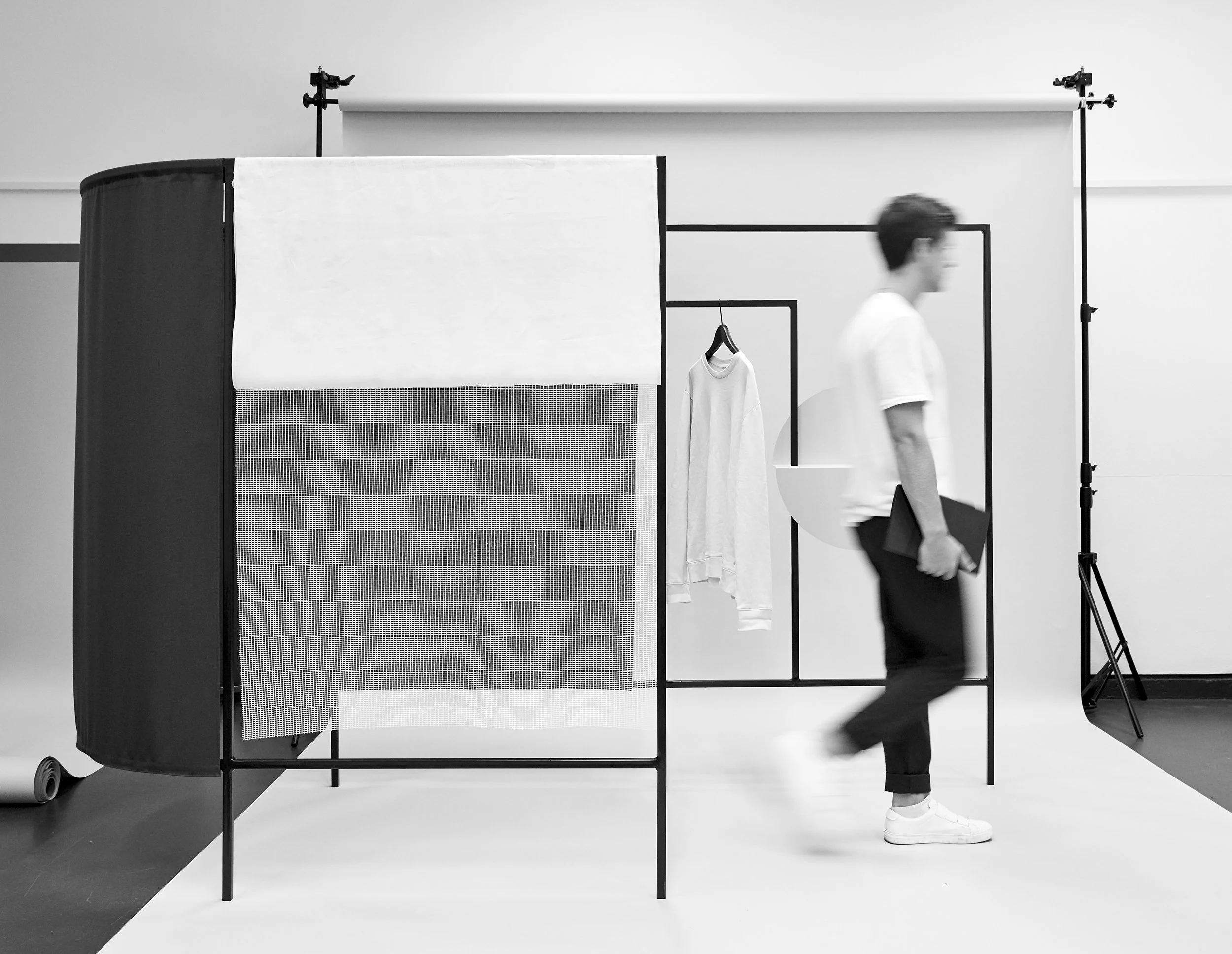 WHY NOT BAUHAUS_Jose_Raumteiler 1.jpg