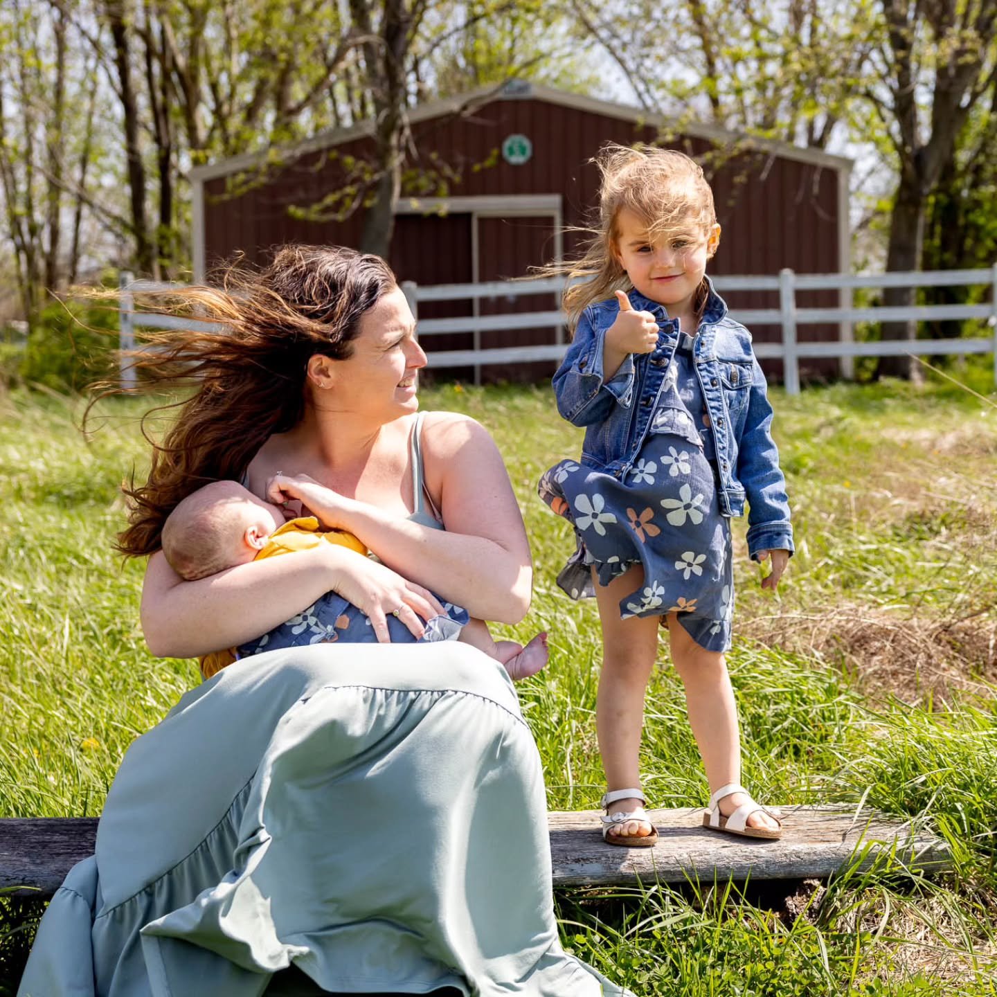 Lainey says "It's all good guys, there's still time to book a Mom & Me mini (or spring mini)!"
Weather is looking beautiful and sunny next weekend π
Learn more and book your mini session with the link in the bio.