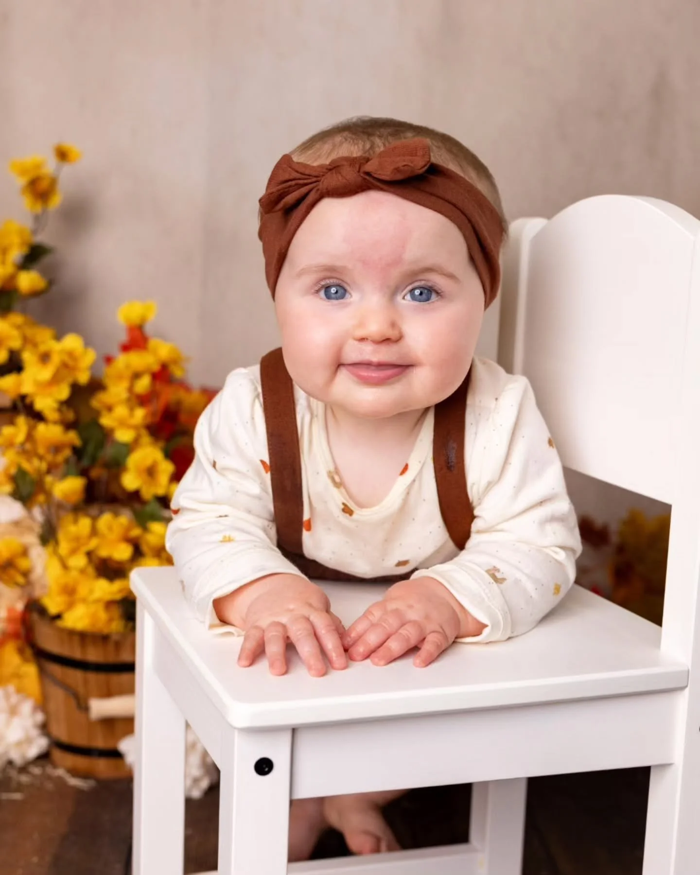 9 whole months of this Chunky Monkey! 

Safe to say the milk bath was her favorite part! We let her keep playing long after we had all the photos we needed. 😂

Also friendly reminder, in addition to newborn packages, KCP offers milestone packages to