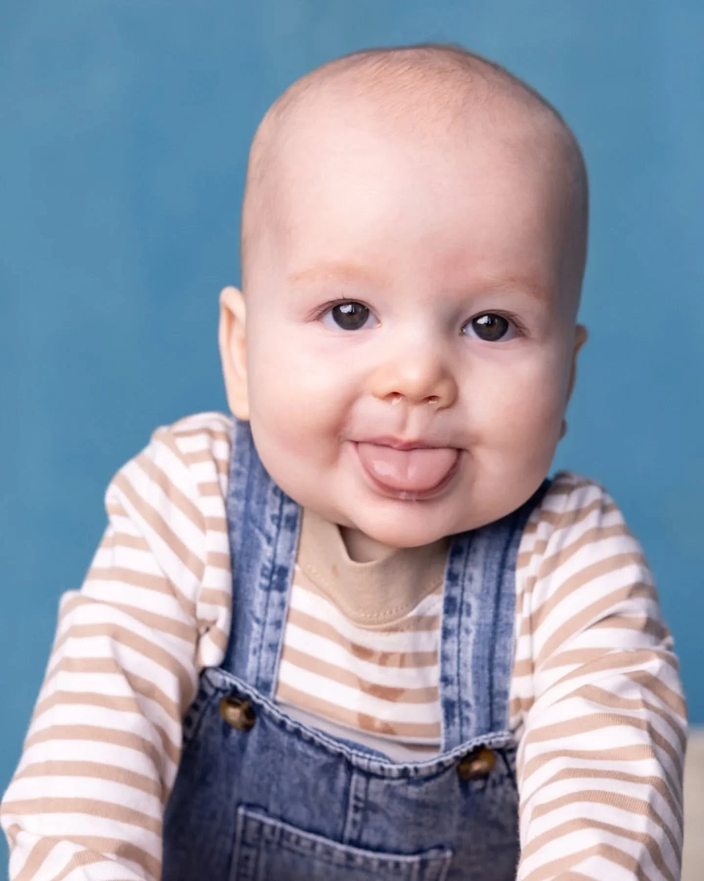 Elrich's personality was on full display during his 9 month photos!

It's one of my favorite parts of milestone packages. I get to tag along and capture this first year of growth and all the changes that come with it, including watching their little 