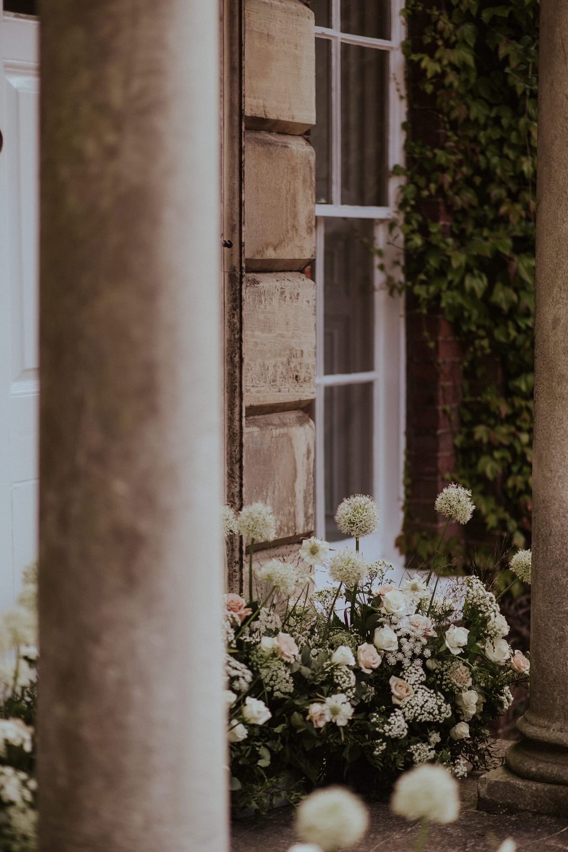 Wootton Hall wild and natural wedding florist, Lincolnshire