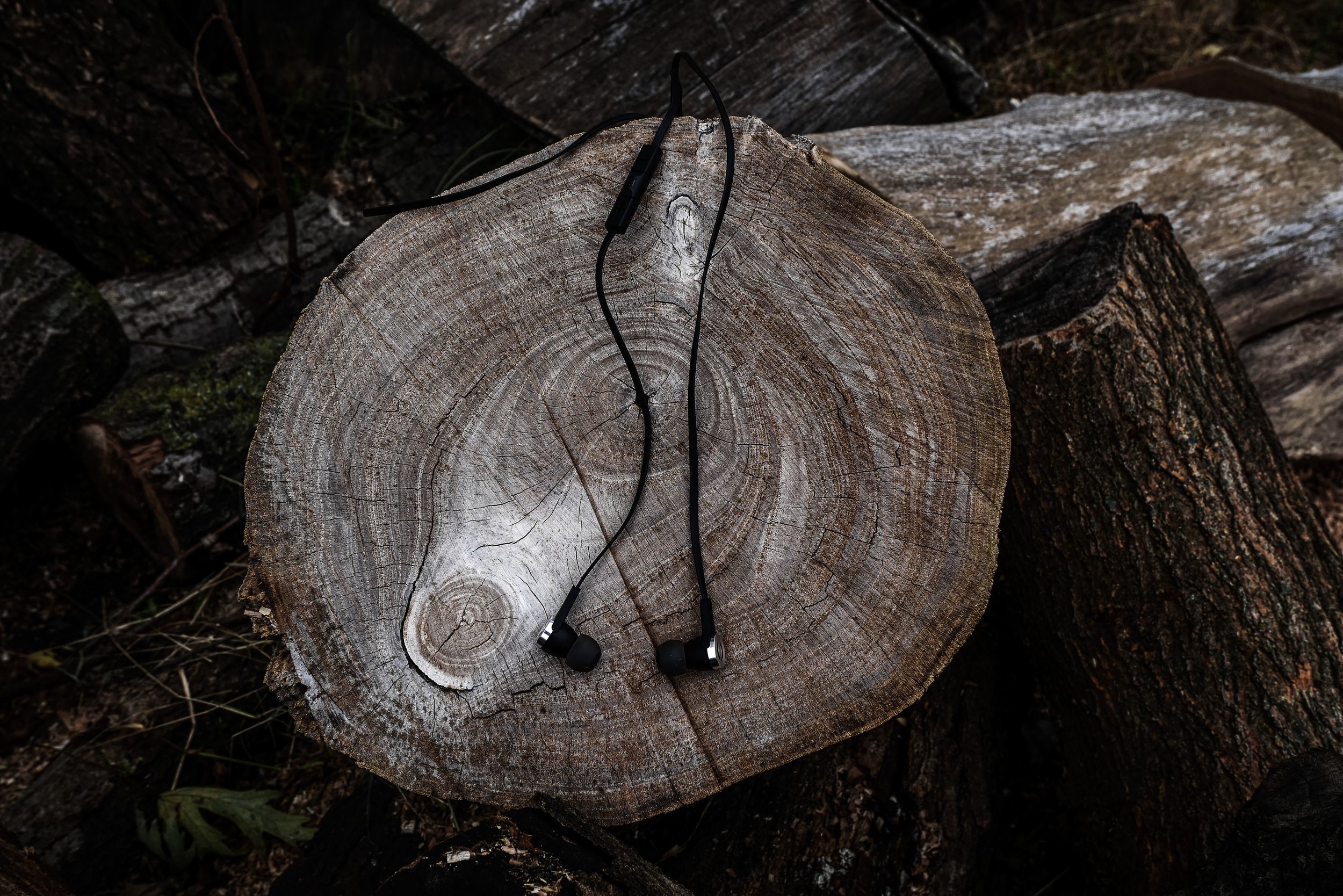 HeadphonesWood1 1.JPEG