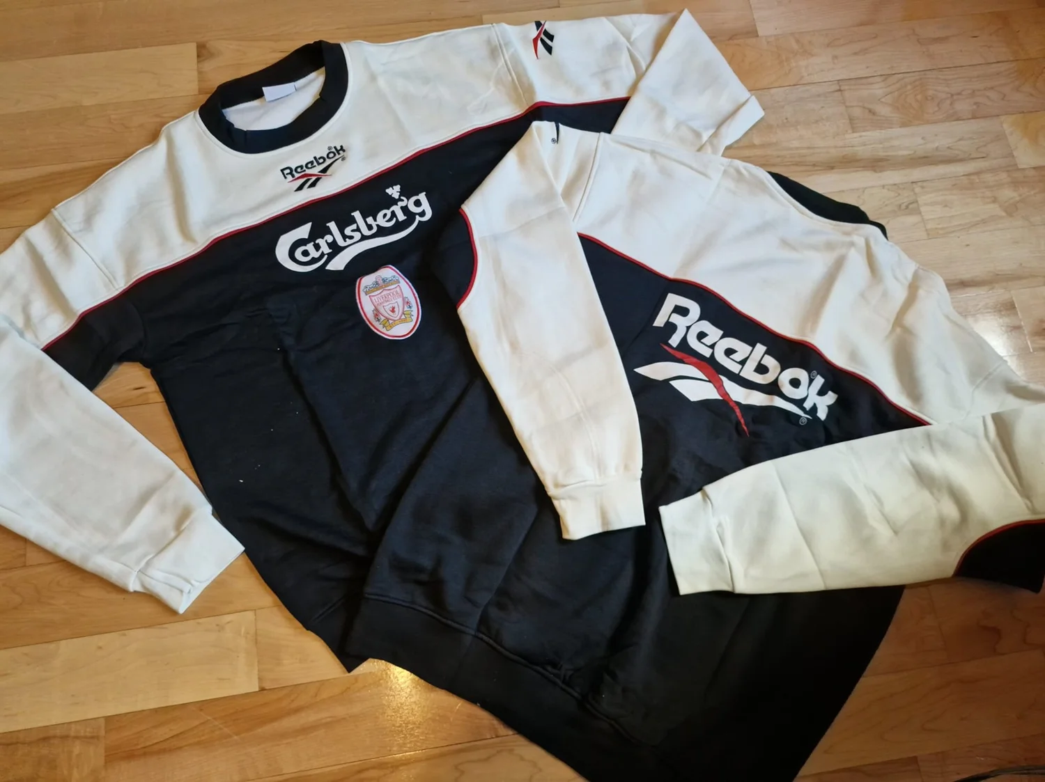 Liverpool Sweatshirt 1998 — Magic Sponge Retro