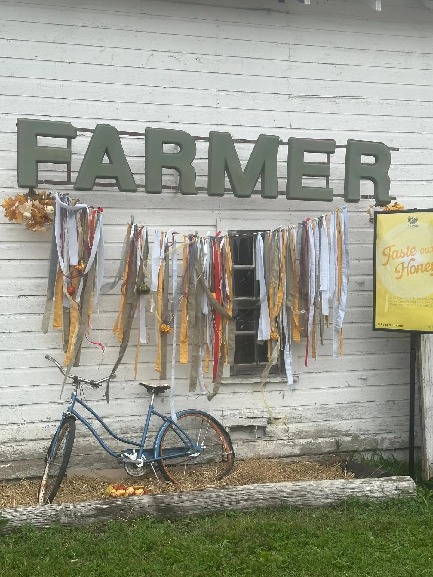 There&rsquo;s nothing better than supporting small + local businesses. 🫶🏻 Thank you @unpasteurizedinga + @st.isidoresdairy for hosting the September Market. 

#supportlocal #supportsmallbusiness #supportlocalfarmers #shopsmall