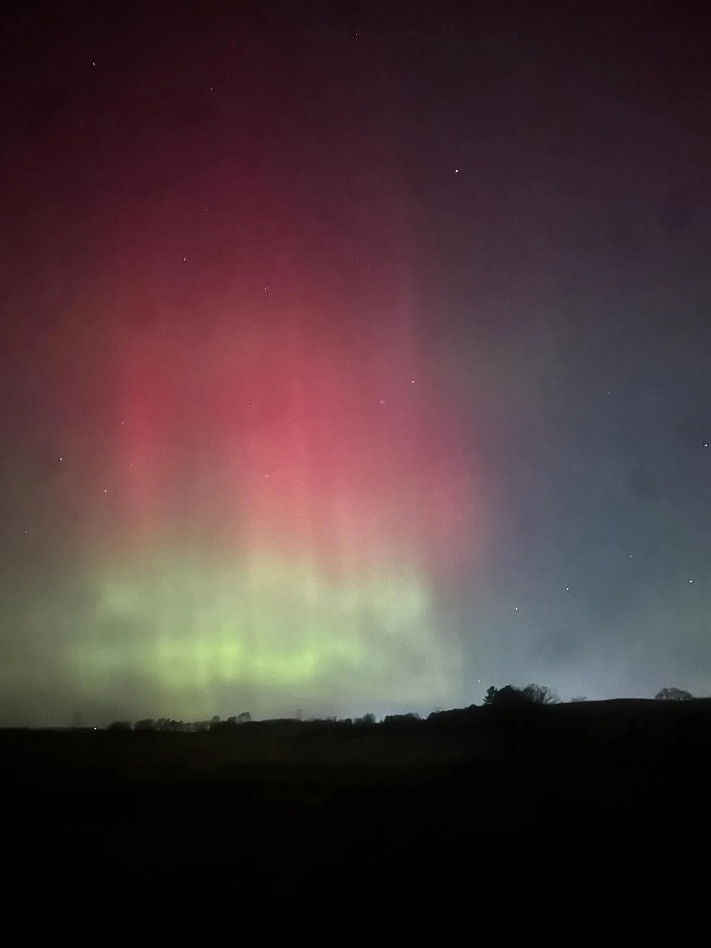 Just a couple of our views from last night&rsquo;s Northern Lights display. 

#thejoyofgodscreation #northernlights #wisconsin