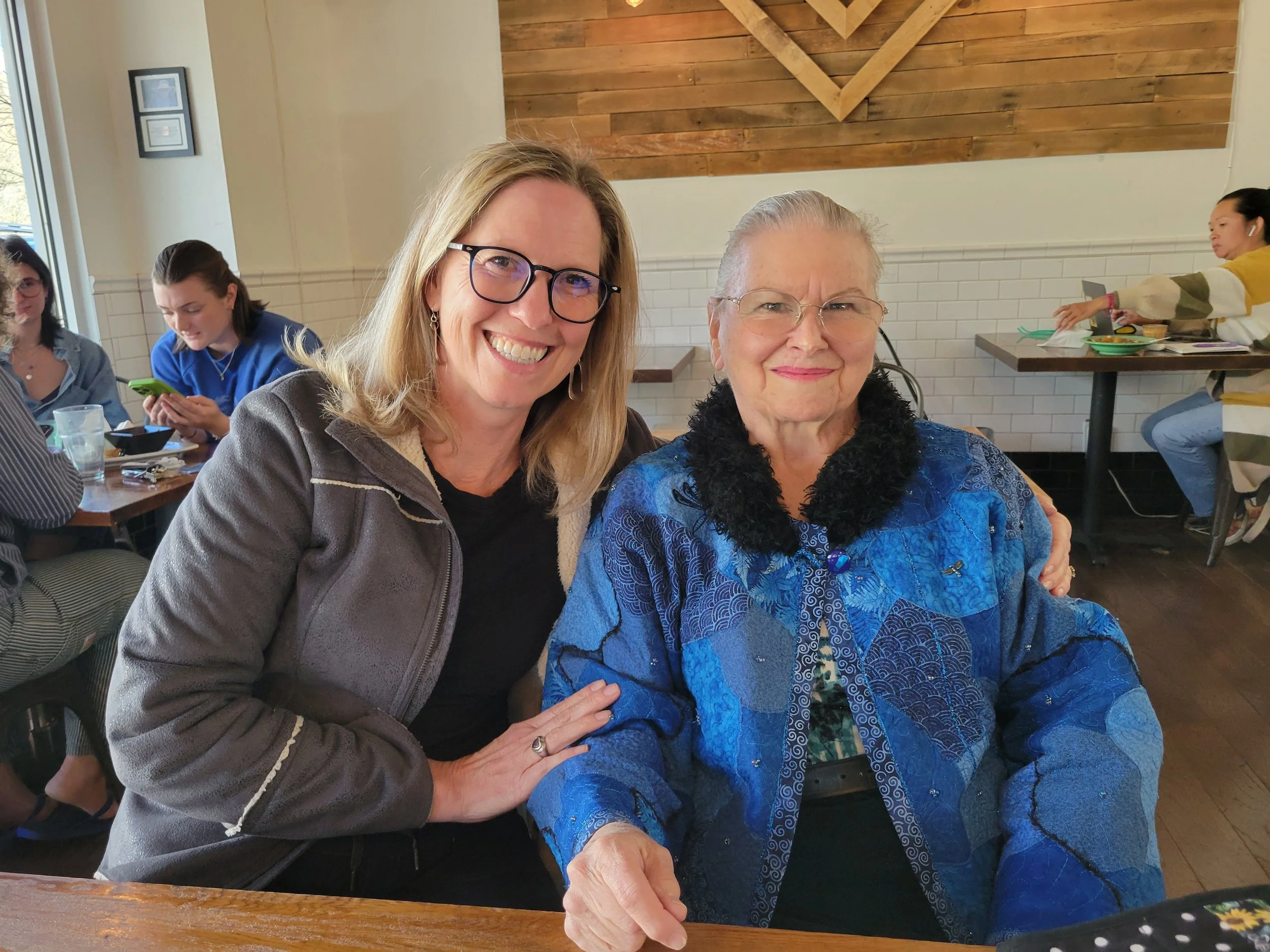 🌟Neighbor Spotlight: Bonnie Lapora