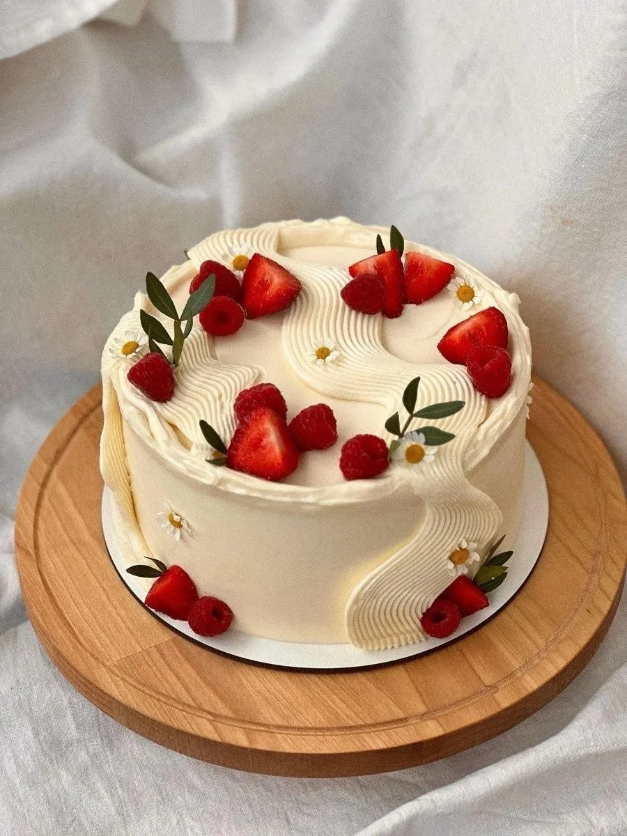 (1/26) R. Small birthday Cake + Matcha Cookies (delivery fee included)