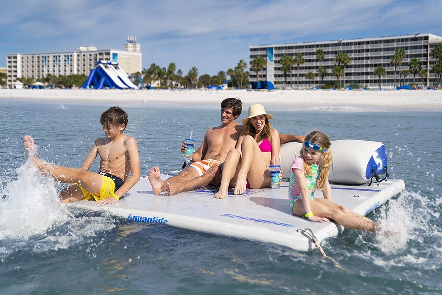 Widoff2022 - Family on Floating Cabana 2.jpg
