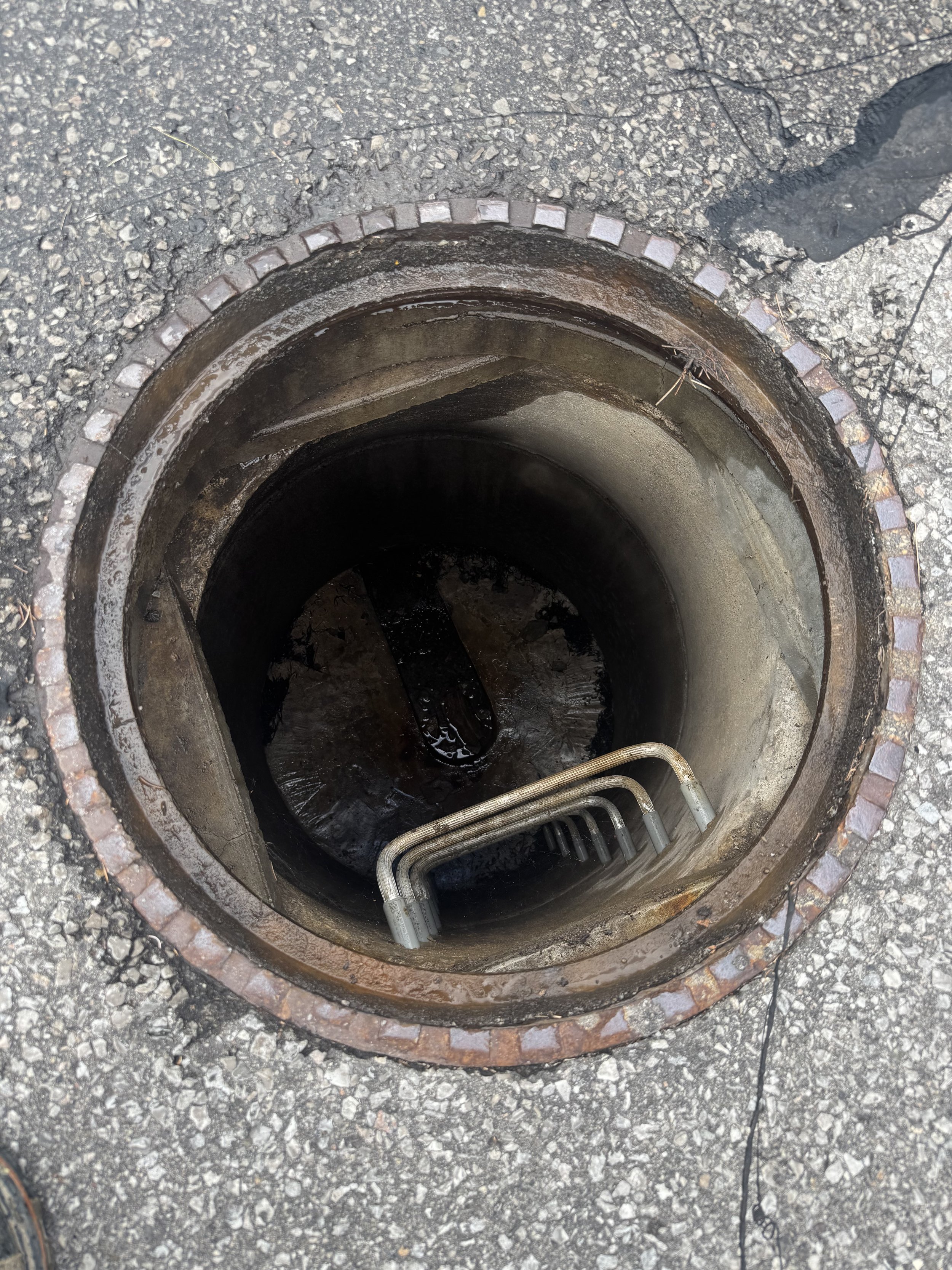 A sewer in Aurora during hydro jetting service