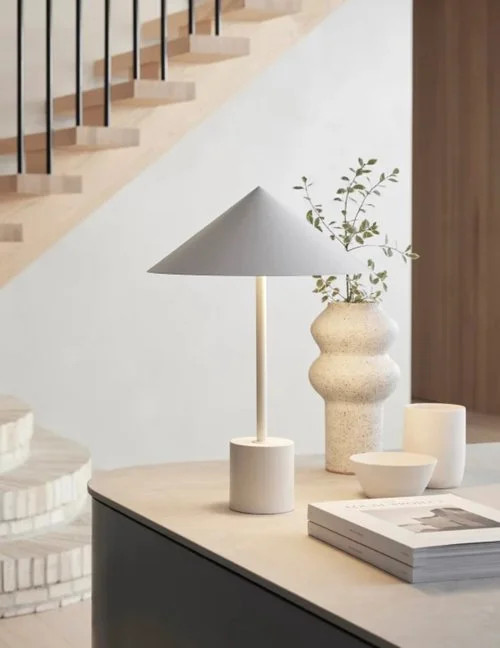 Beacon+Lighting+Margo+Table+Lamp.jpg