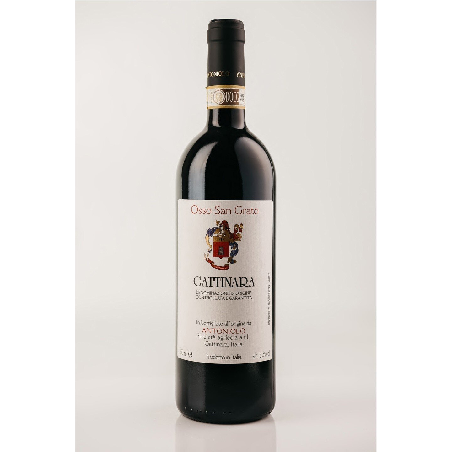 With great pride we present the outstanding 2016 cru wines from Antoniolo, a traditional producer from Gattinara dating back to the 1940s. ⁠
⁠
&quot;𝐀𝐧𝐭𝐨𝐧𝐢𝐨𝐥𝐨 𝐜𝐫𝐮𝐬𝐡𝐞𝐝 𝐢𝐭 𝐰𝐢𝐭𝐡 𝐭𝐡𝐞𝐢𝐫 𝟐𝟎𝟏𝟔 𝐆𝐚𝐭𝐭𝐢𝐧𝐚𝐫𝐚𝐬. 𝐓𝐡𝐞 𝐰𝐢