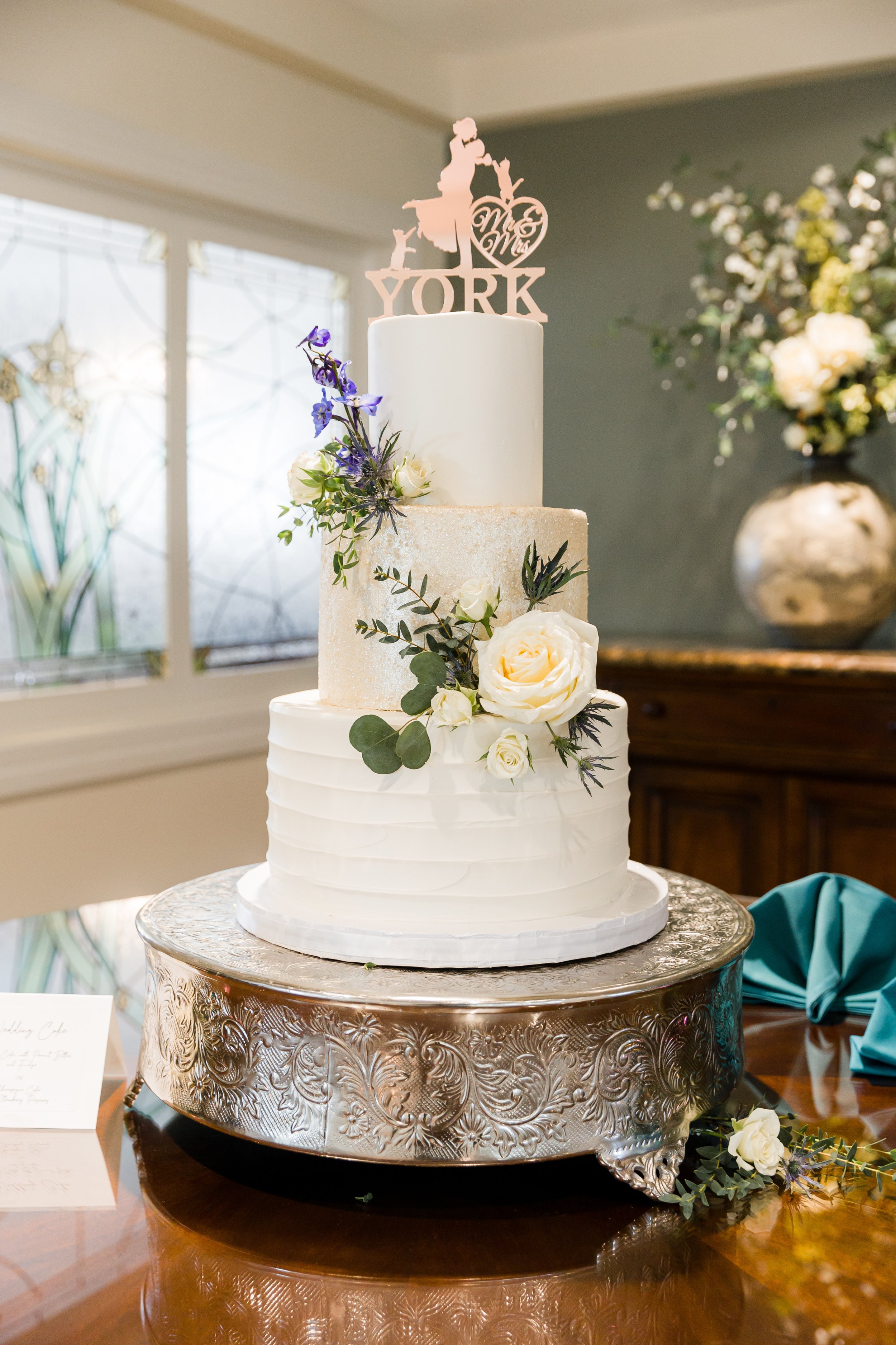 Independence Harbor Wedding Cakes and Cupcakes